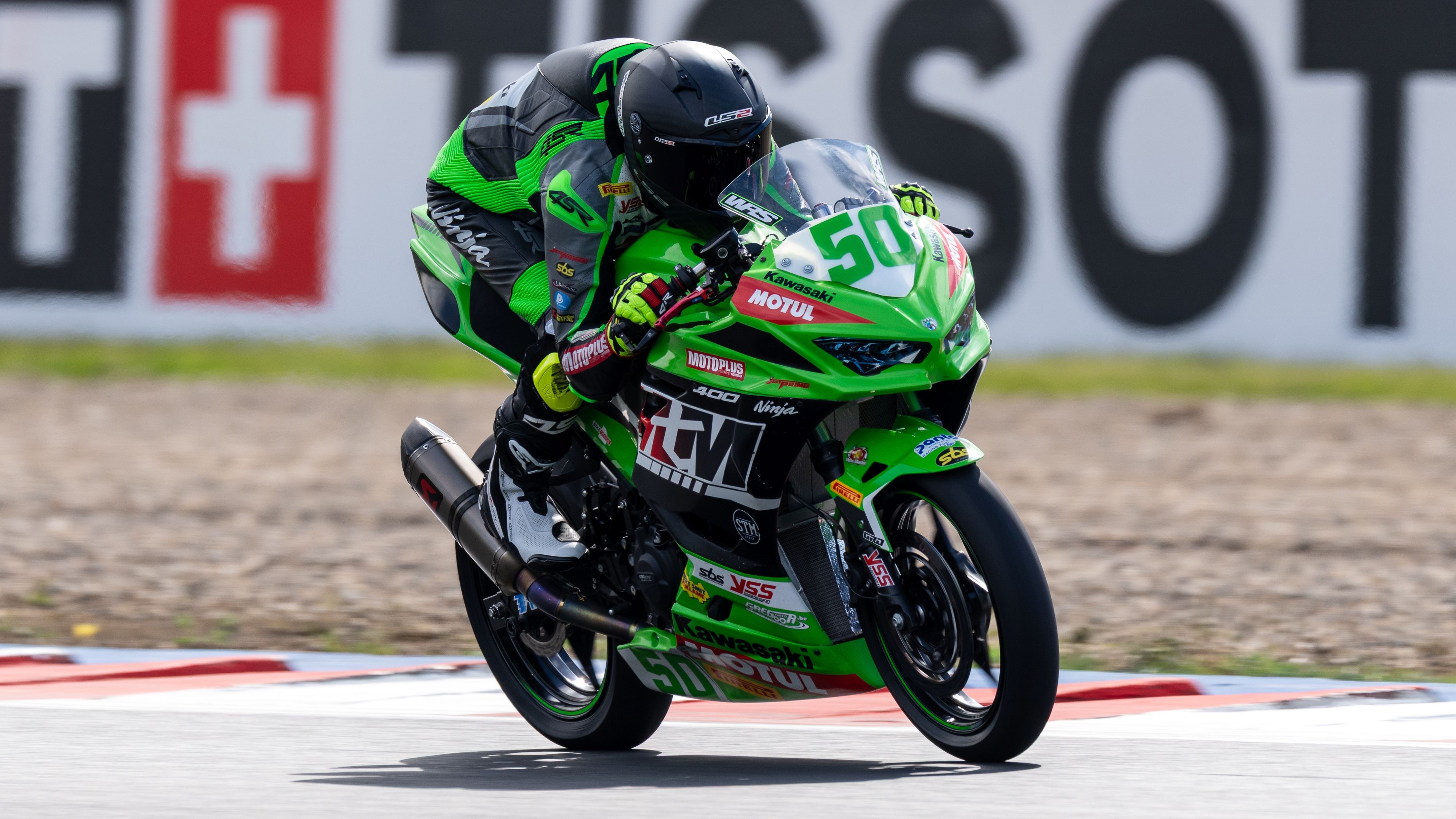 Carter Thompson ha logrado en Misano su primer triunfo en el Mundial de Supersport 300