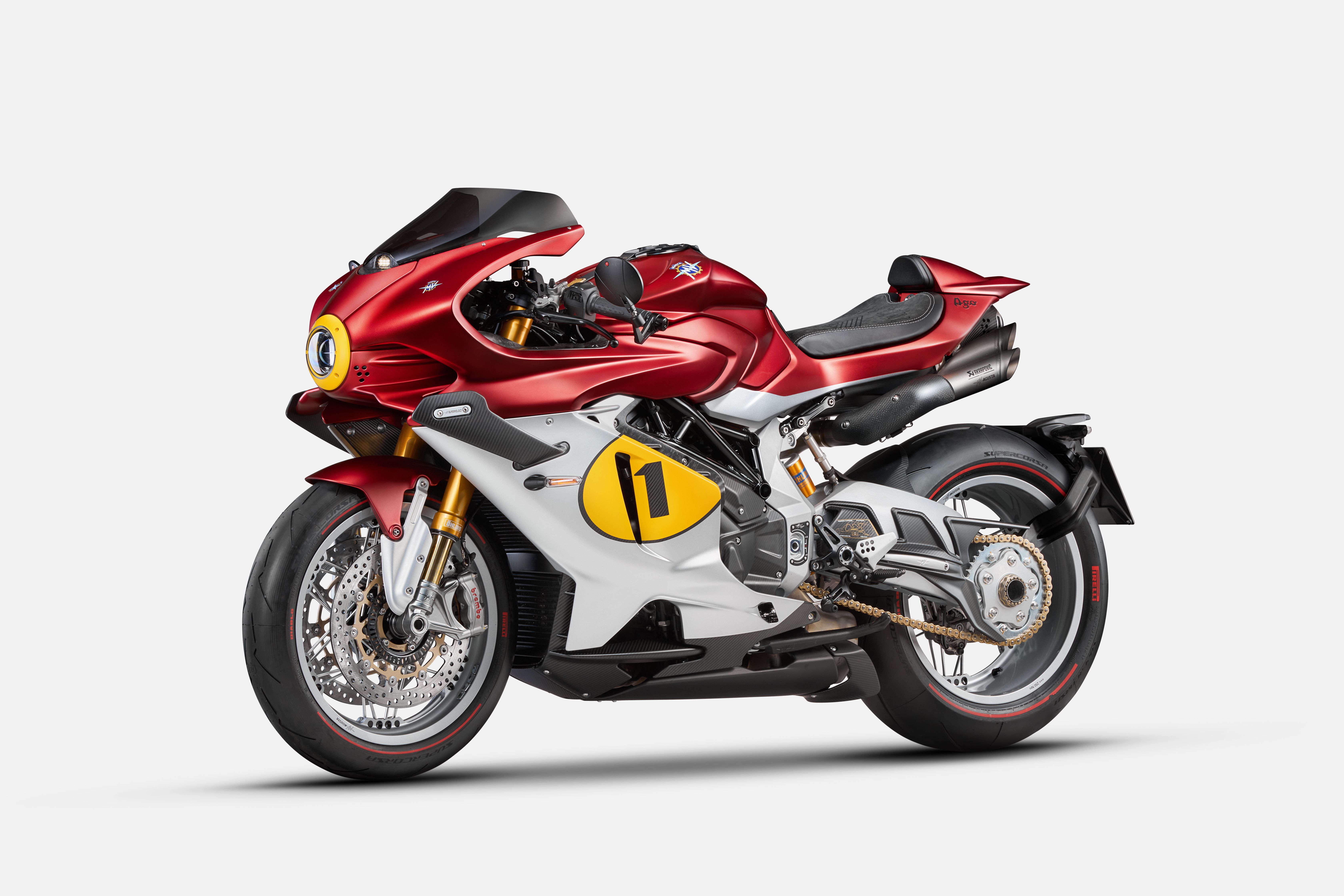 MV Agusta Superveloce 1000 Ago 2025 Estudio (8)