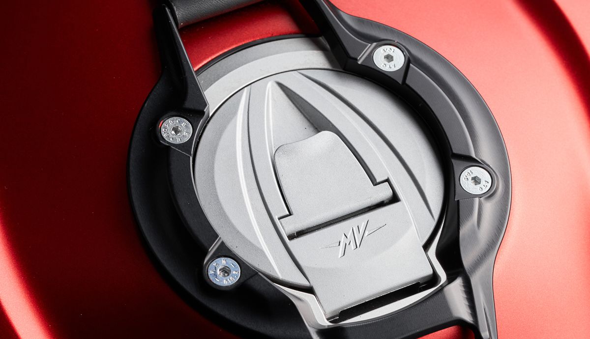MV Agusta Superveloce 1000 Ago 2025 Detalles (10)