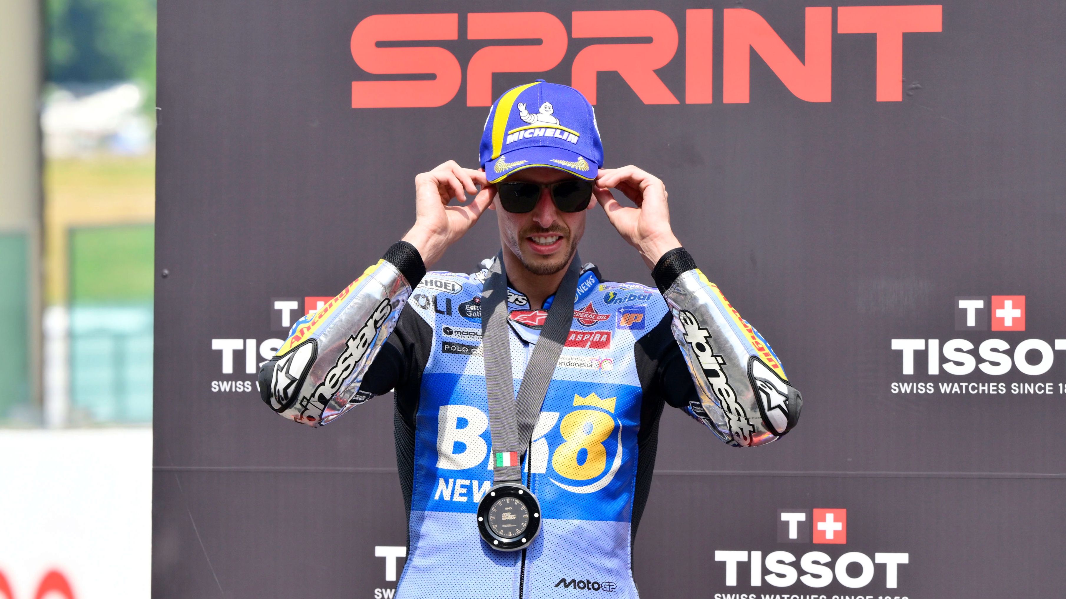 Alex Márquez en el podio del Sprint del GP de Italia de MotoGP 2025 en Mugello
