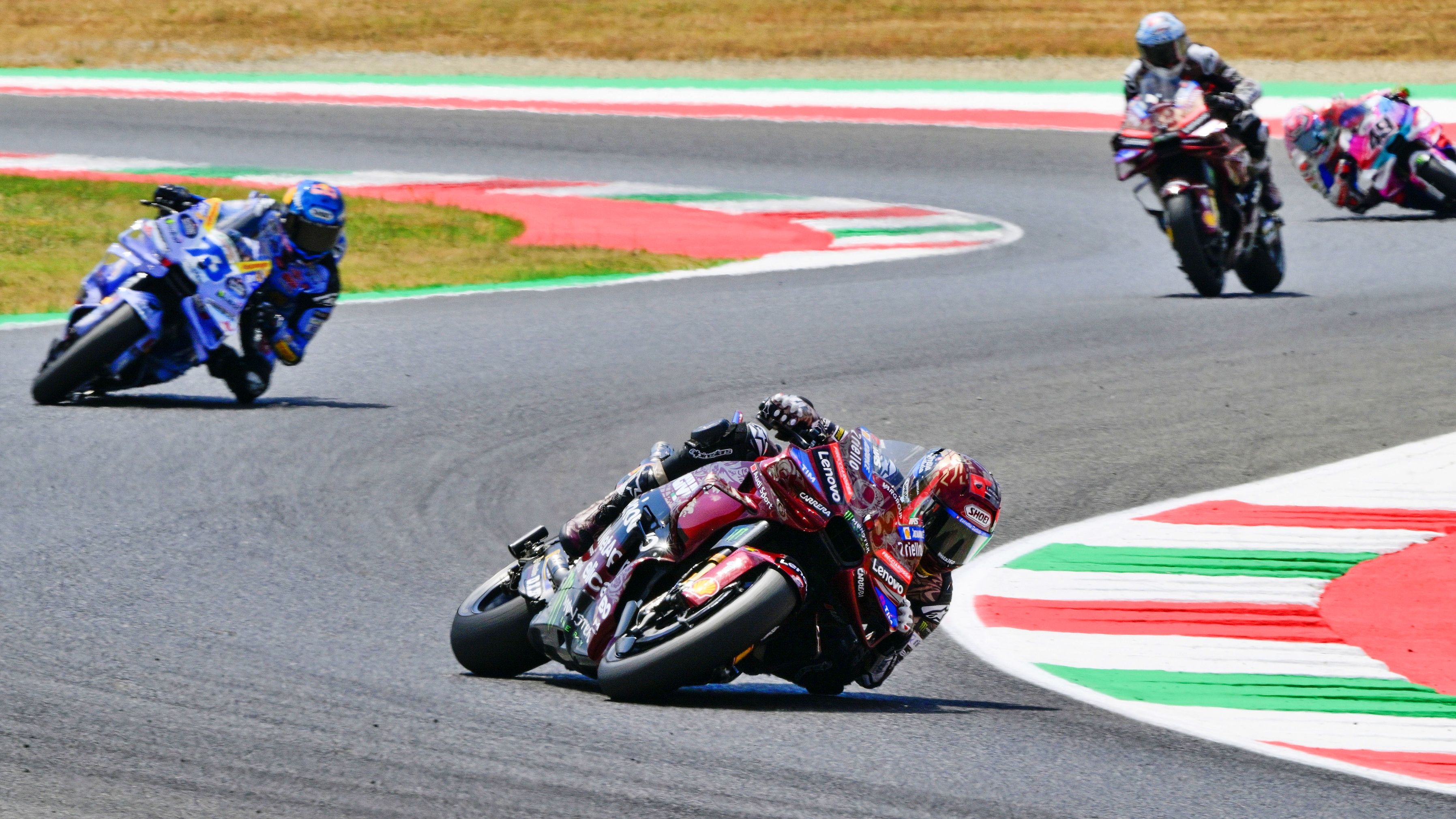 Marc Márquez ha ganado en Mugello por delante de Álex Márquez