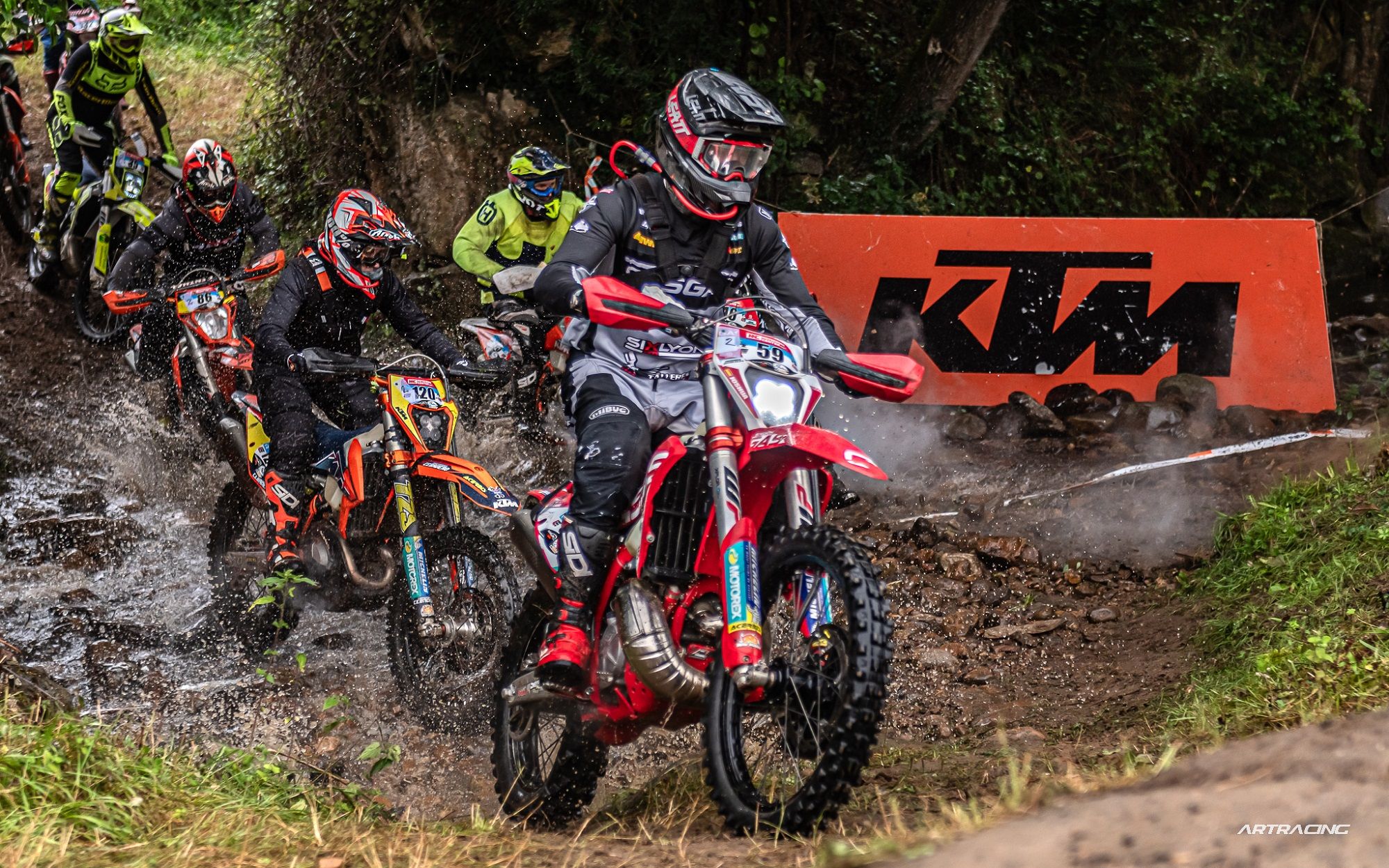 Meringrades 2025. La gran fiesta del enduro en Grado, Asturias. 2 y 3 de agosto.