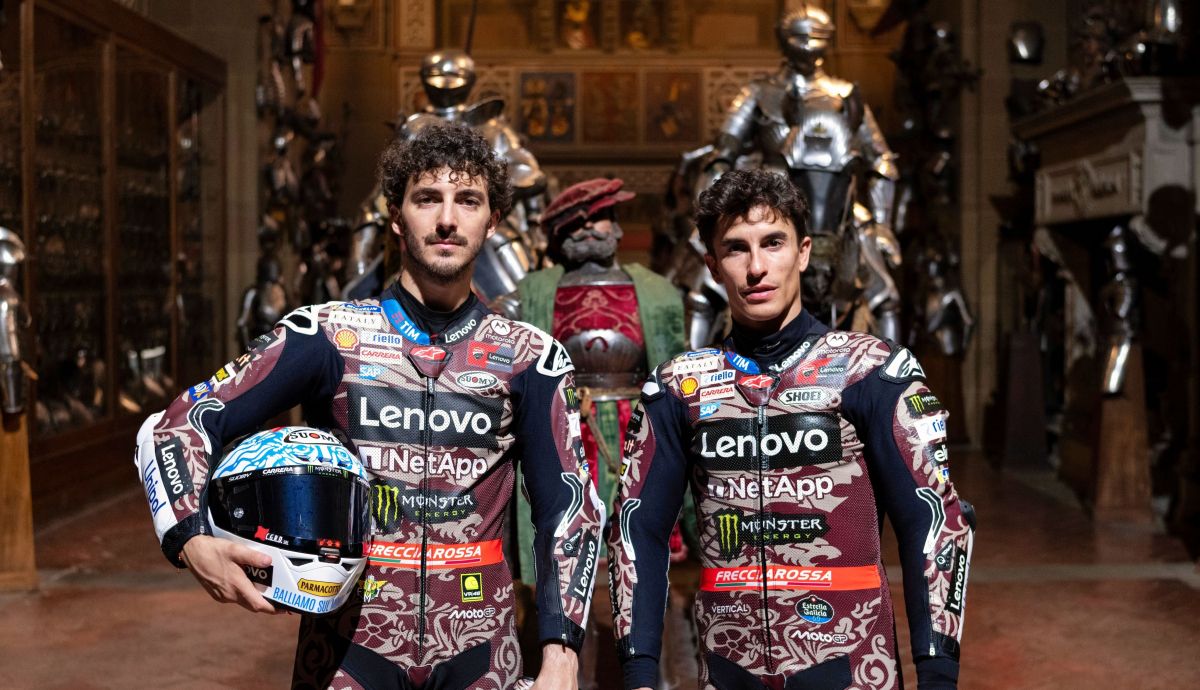 Pecco Bagnaia y Marc Márquez convertidos en caballeros del Renacimiento Pecco Bagnaia y Marc Márquez convertidos en caballeros del Renacimiento