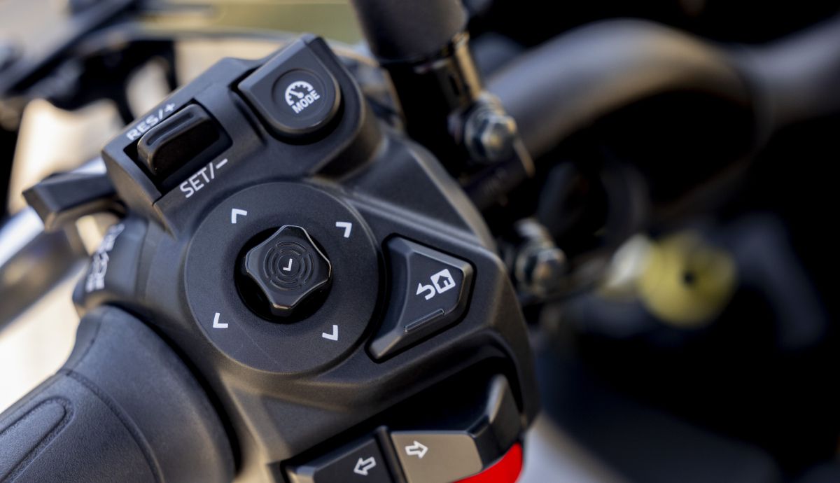 Yamaha Tracer9 GT 2025 Detalles (56) Yamaha Tracer9 GT 2025 Detalles (56)