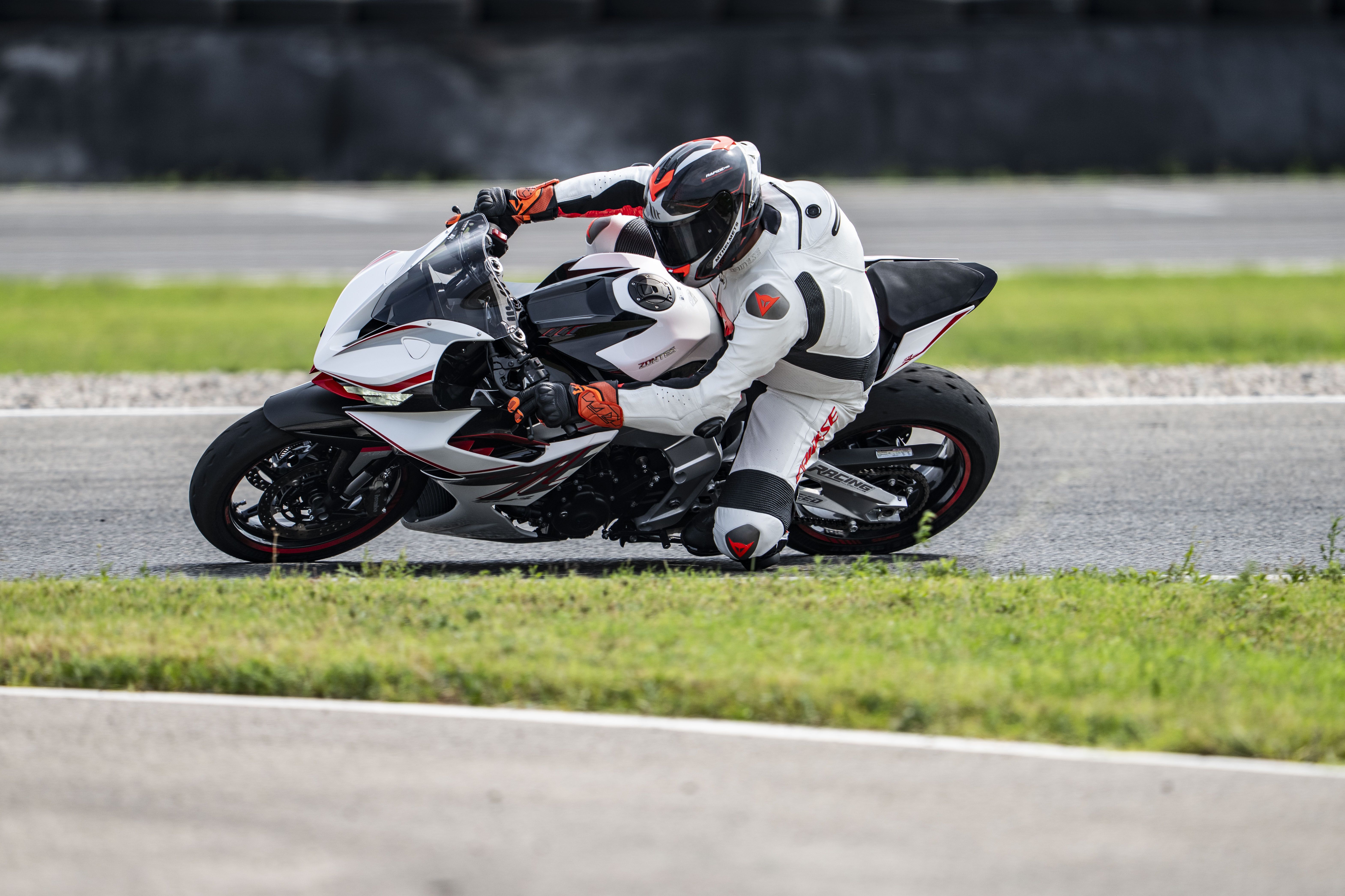 Fotos Zontes 703RR 