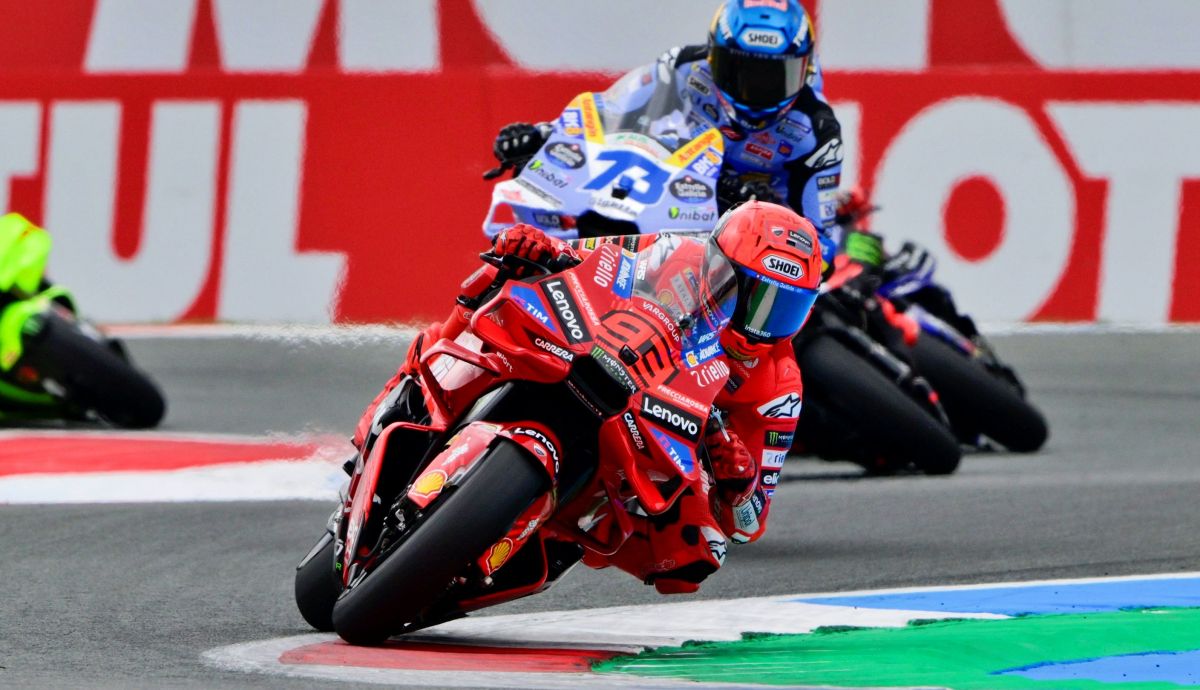 Marc Márquez bate a Álex y Bezzecchi acaba la racha Ducati