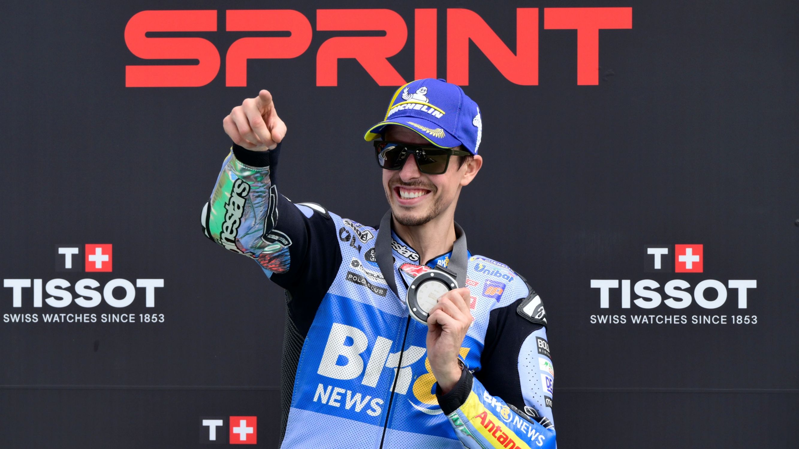 Alex Márquez en el podio del Sprint del Gran Premio de los Países Bajos de MotoGP 2025 disputado en Assen
