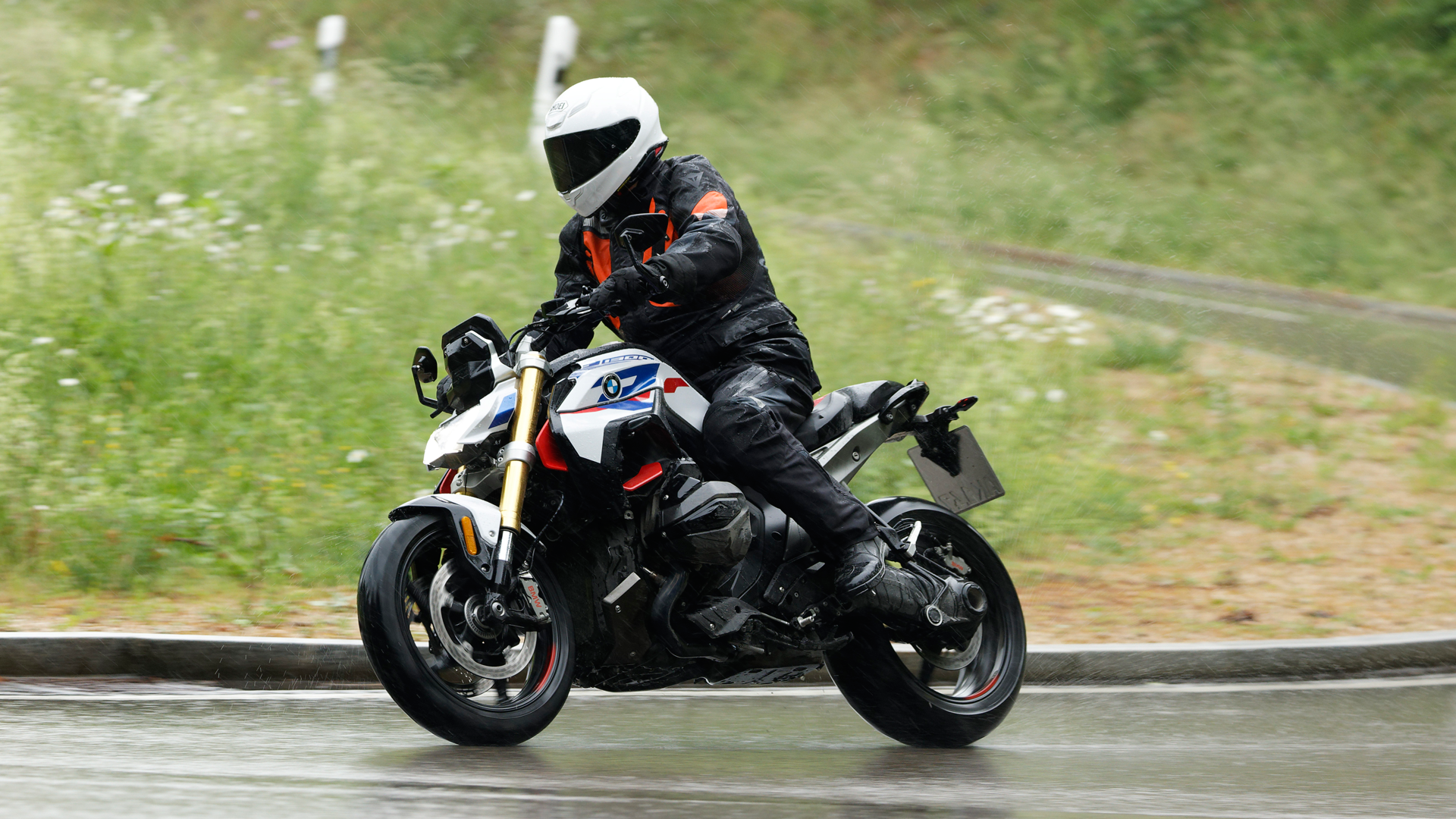 BMW R 1300 R 2025 Accion (11)