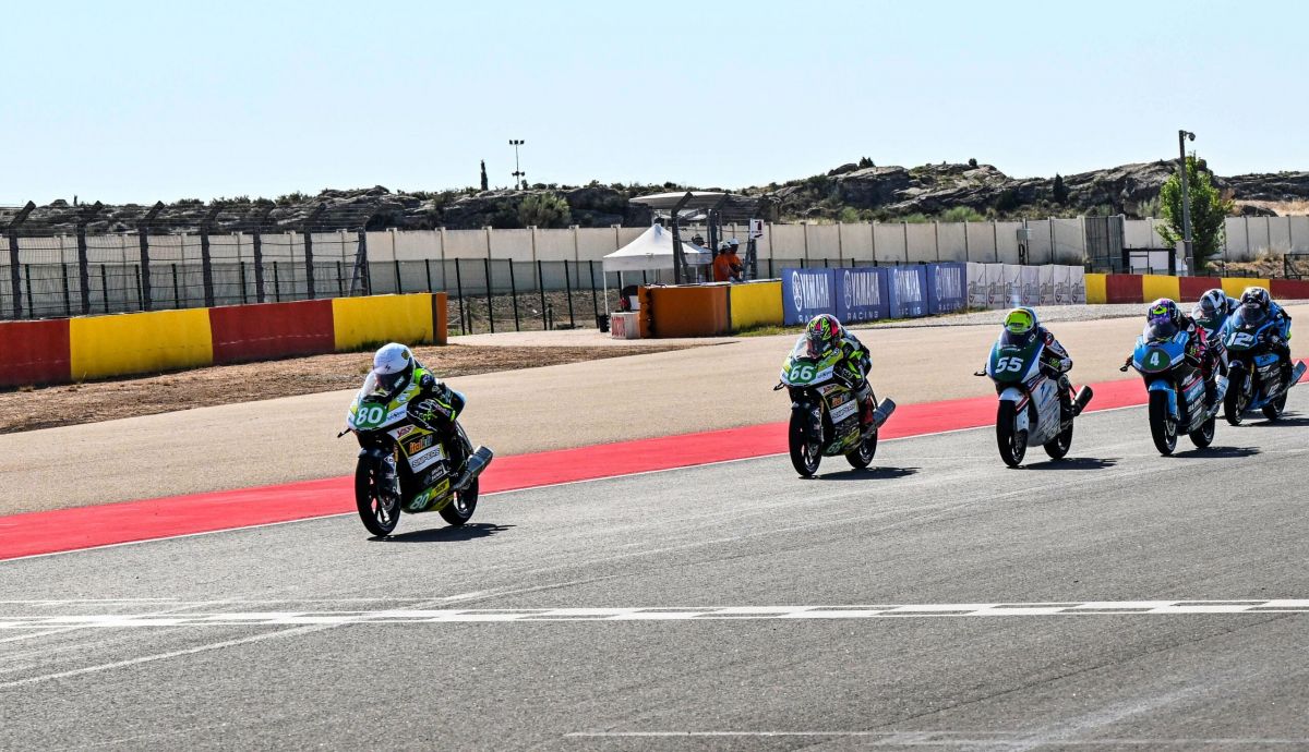 Marcos Vinagre ha ganado las seis carreras de Moto4 2025