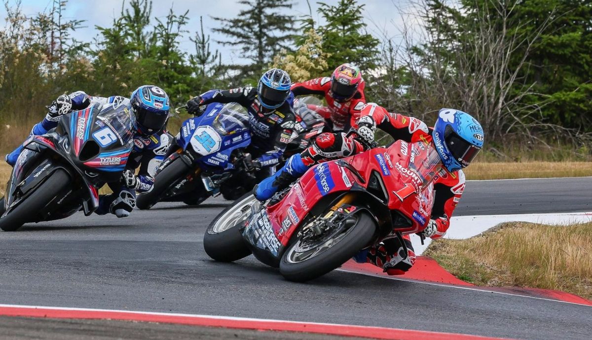 Josh Herrin lidera ante Cameron Beaubier, Jake Gagne y Richie Escalante Josh Herrin lidera ante Cameron Beaubier, Jake Gagne y Richie Escalante
