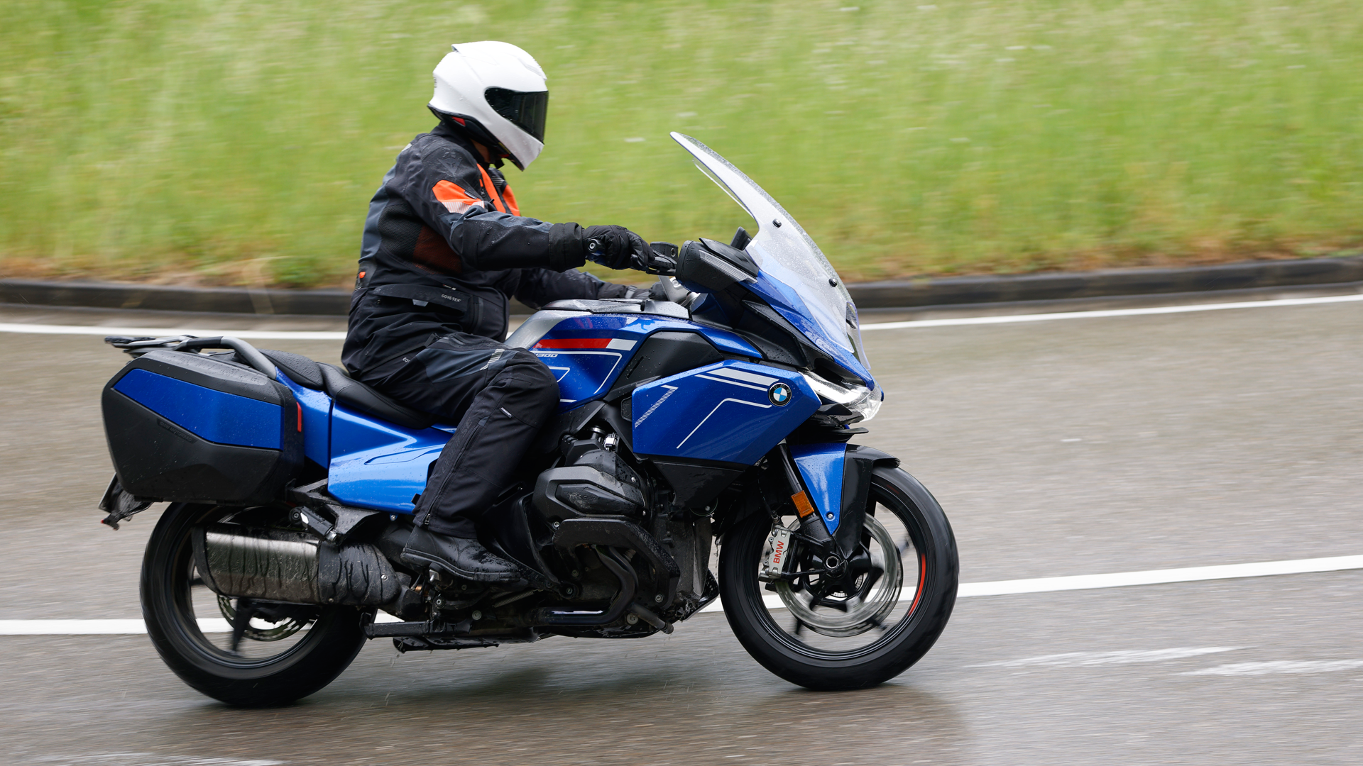 BMW  R 1300 RT2025 Accion (19)
