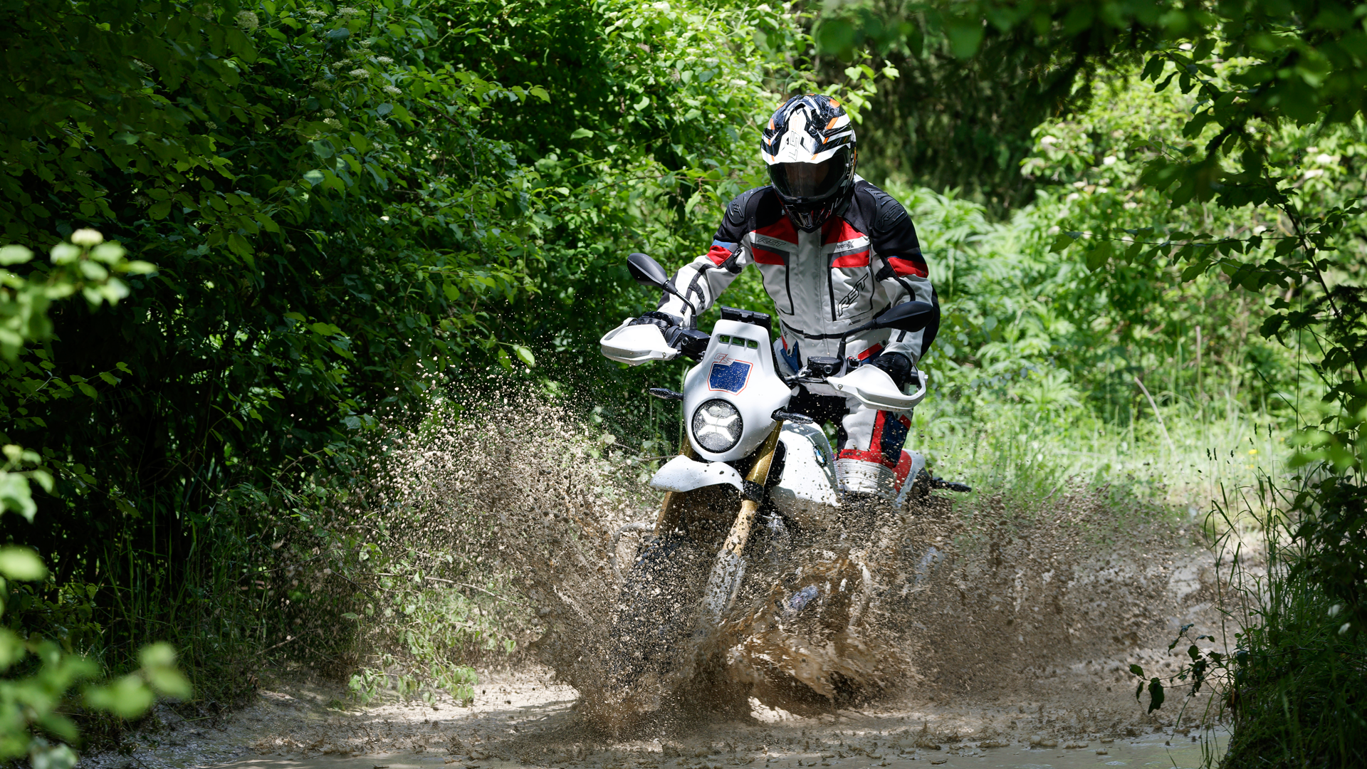 BMW R 12 GS 2025 Accion Campo (1)