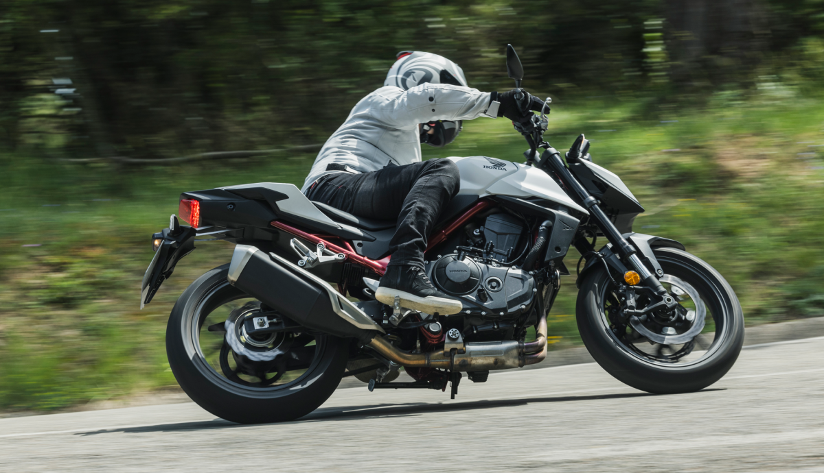 Honda CB750 Hornet 2025 Accion (20) Honda CB750 Hornet 2025 Accion (20)
