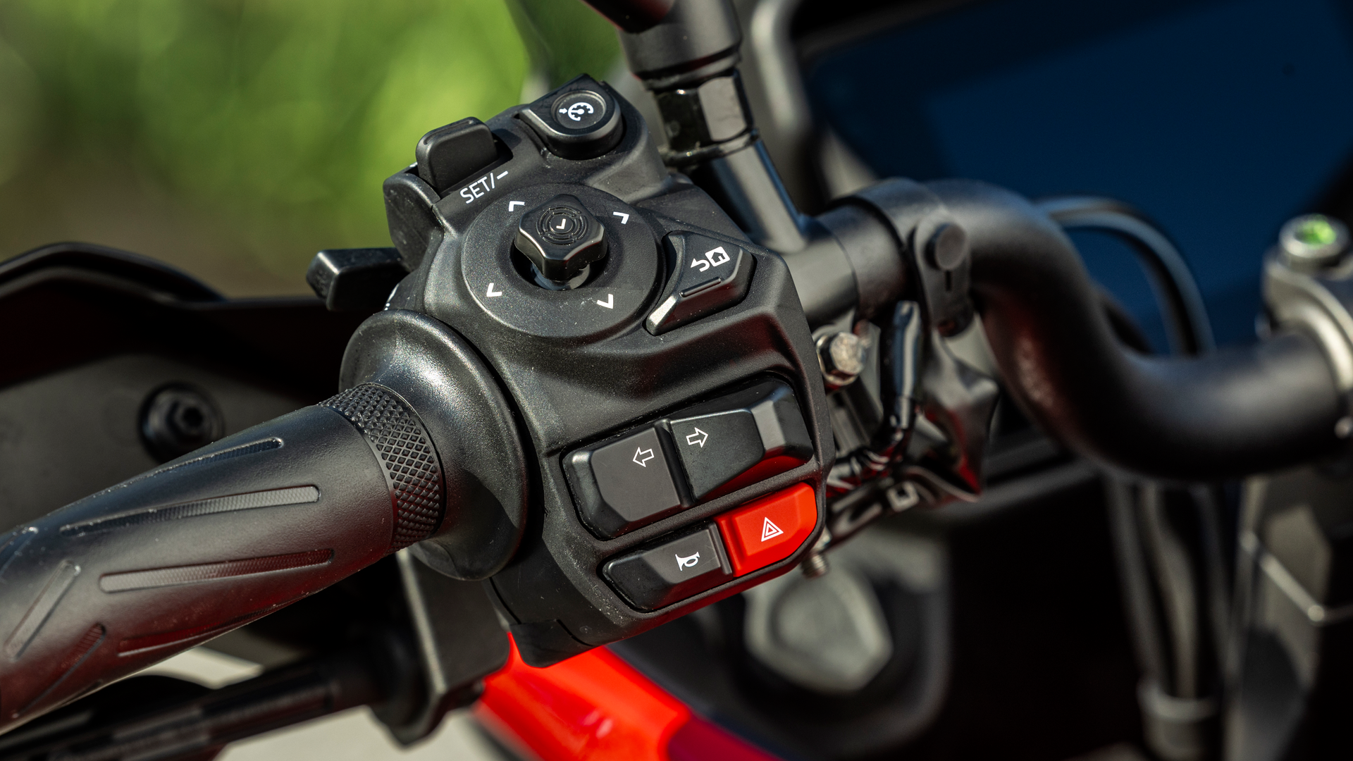 Yamaha Tracer7 2025 Detalles (20)