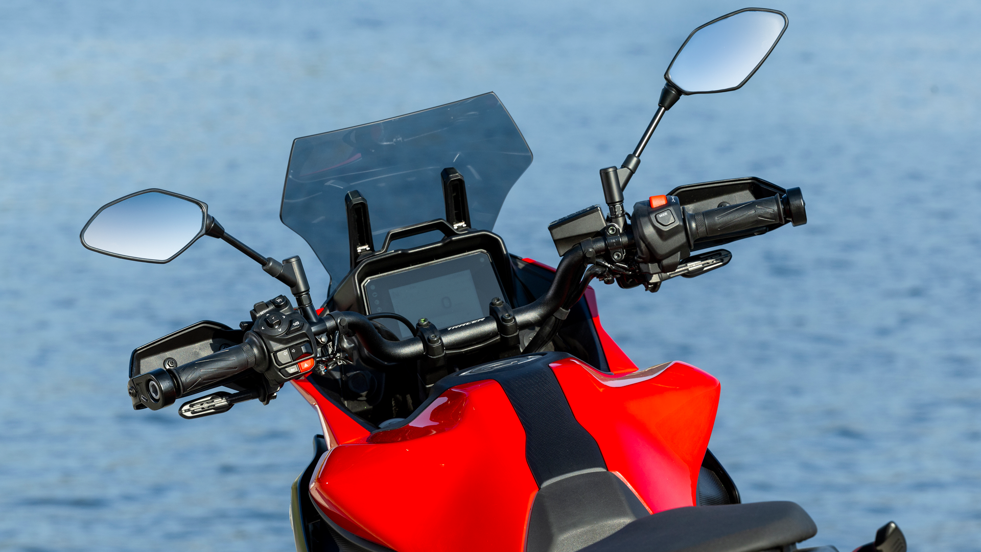 Yamaha Tracer7 2025 Detalles (21)