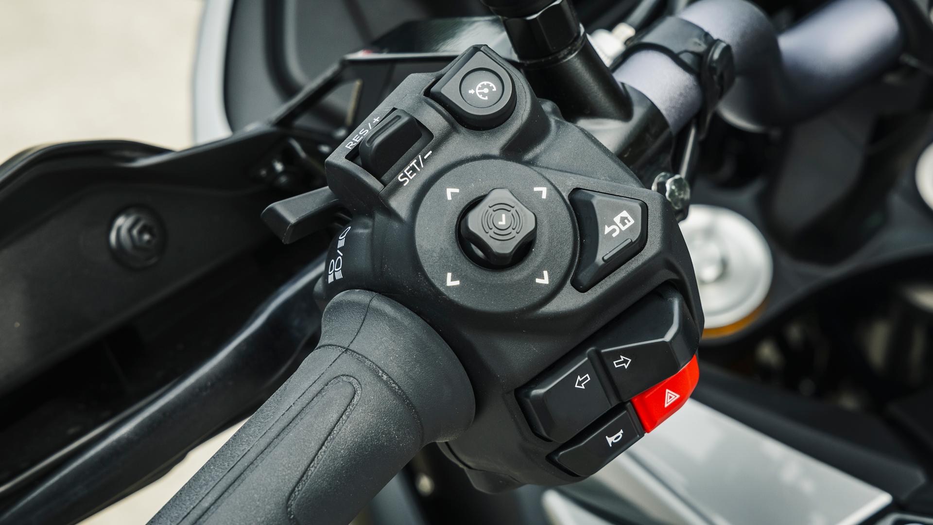 Yamaha Tracer7GT 2025 Detalles (18)