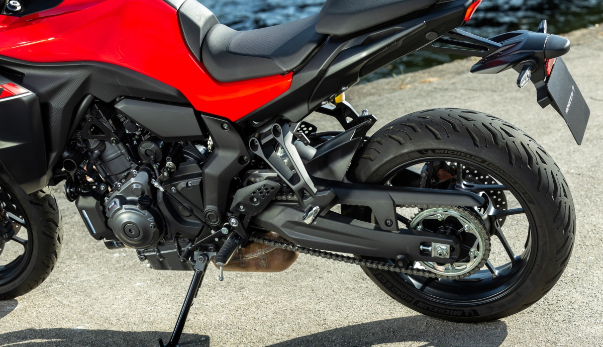 Yamaha Tracer7 2025 Detalles (13) Yamaha Tracer7 2025 Detalles (13)