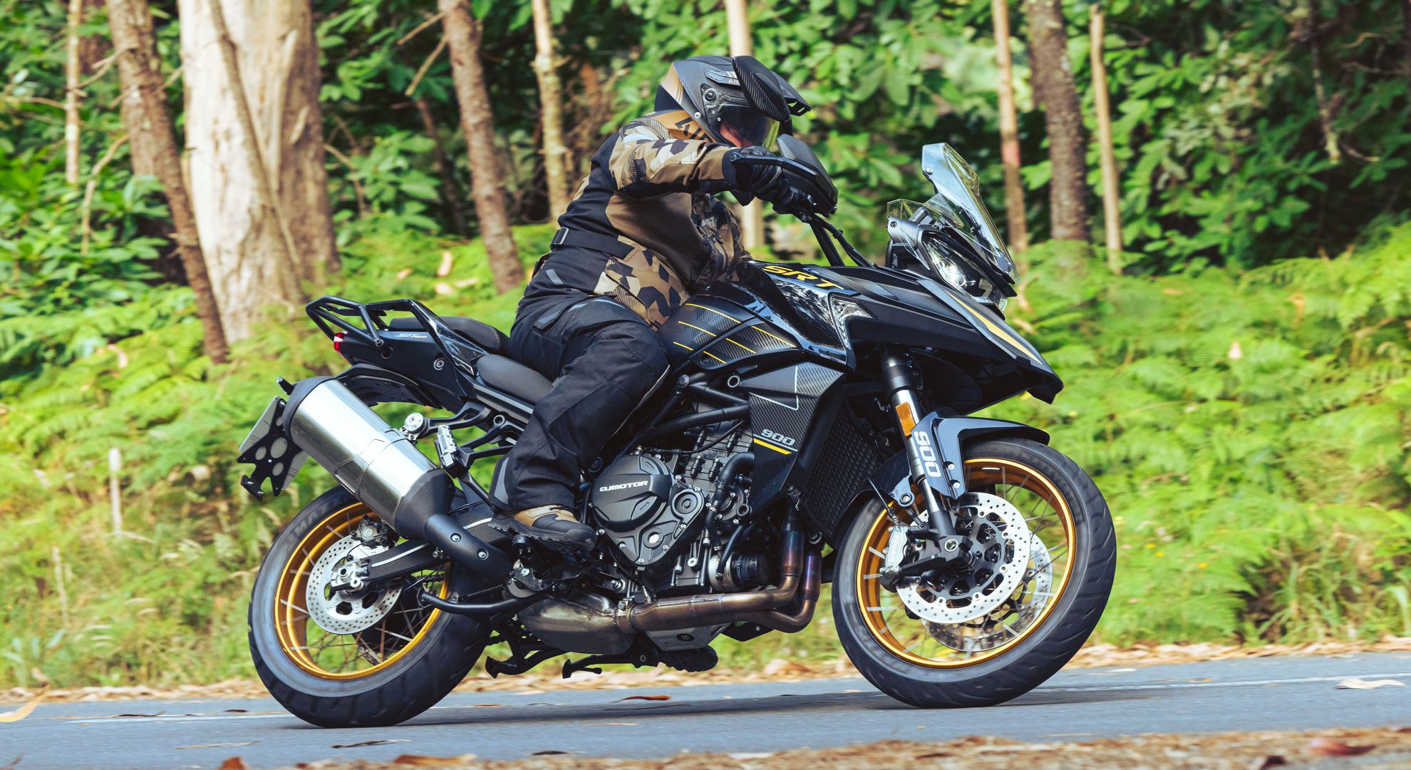 QJ Motor SRT 900 SX