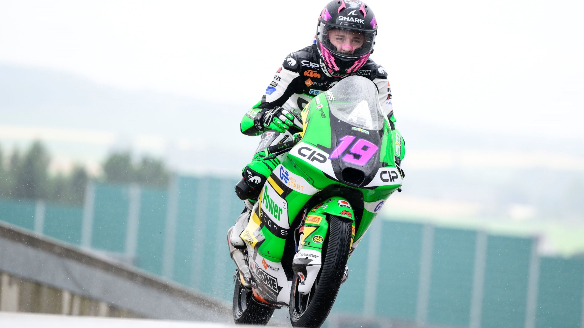 Scott Ogden ha logrado en Sachsenring su primera pole en Moto3
