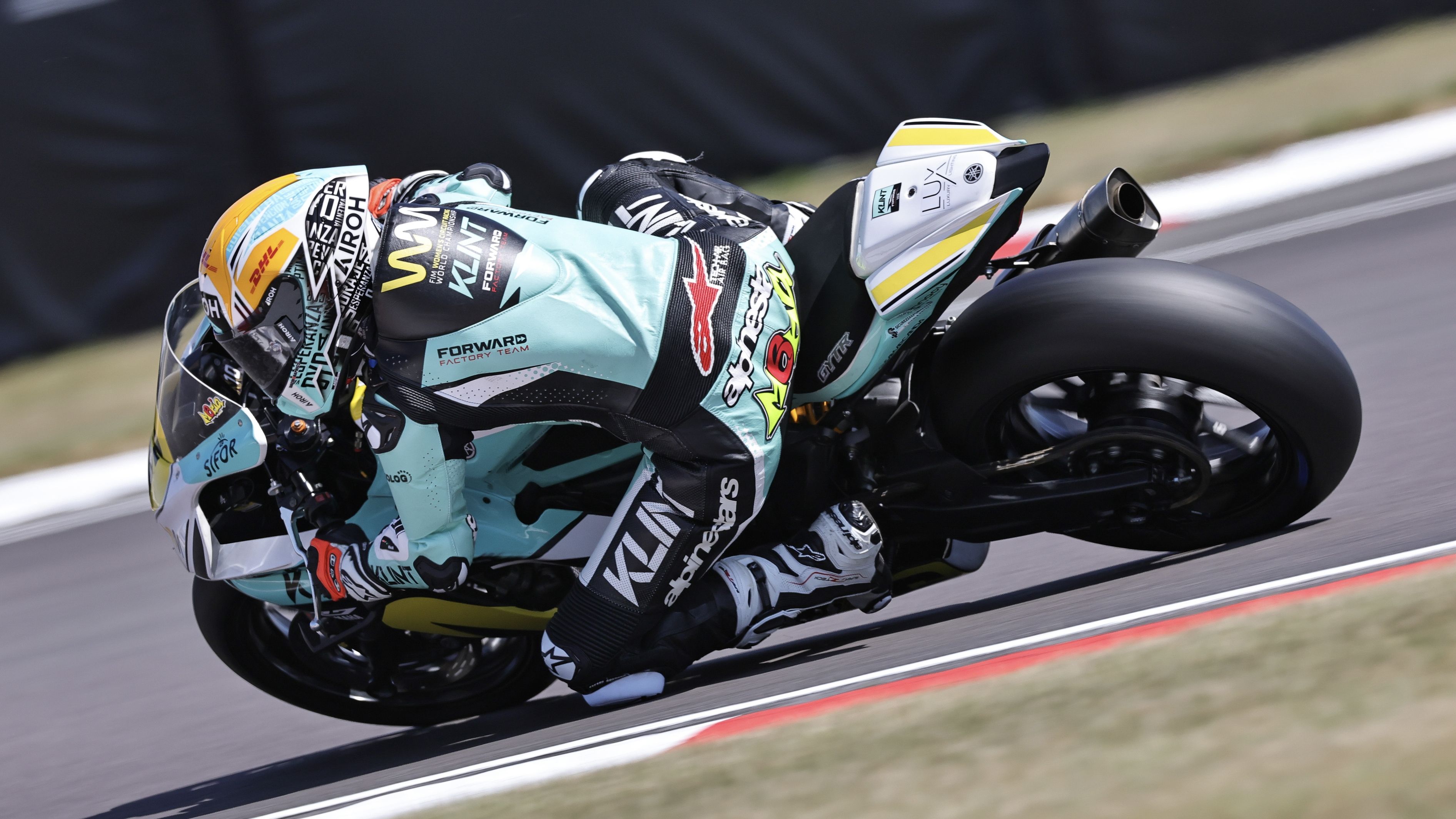 María Herrera se ha llevado la victoria en la primera carrera de Donington (Foto: WorldSBK).