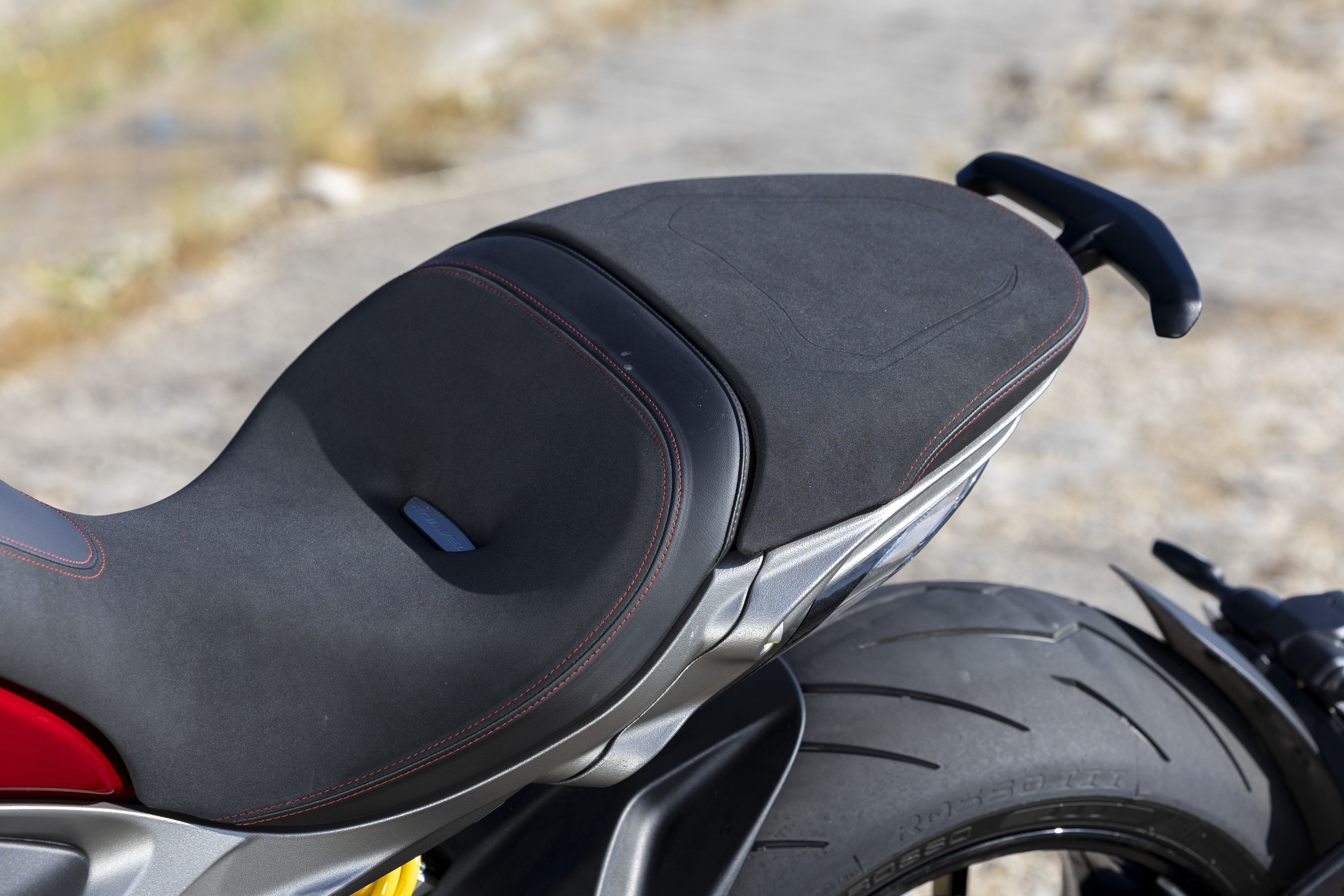 Ducati XDiavel V4 detalles (14)