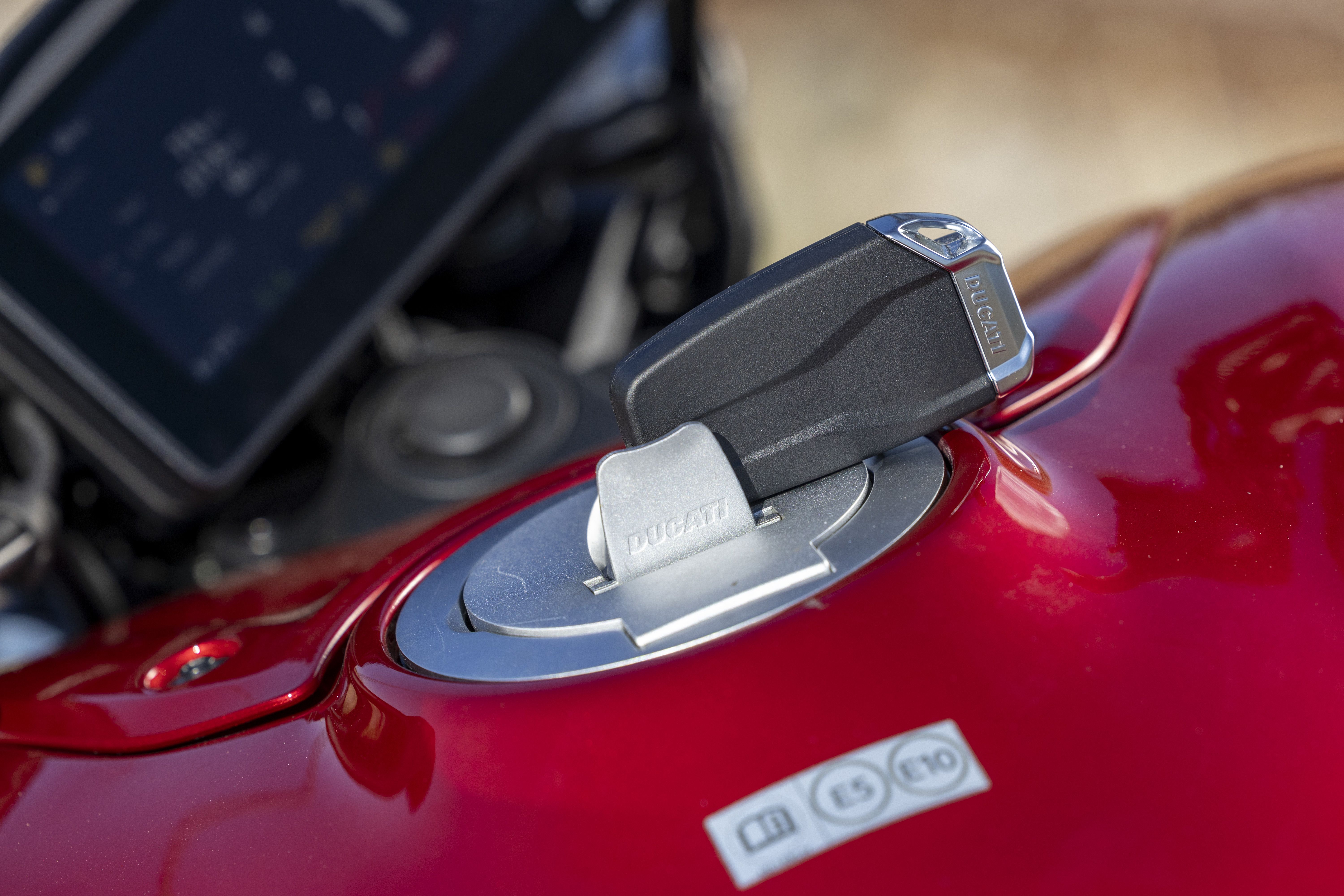 Ducati XDiavel V4 detalles (17)
