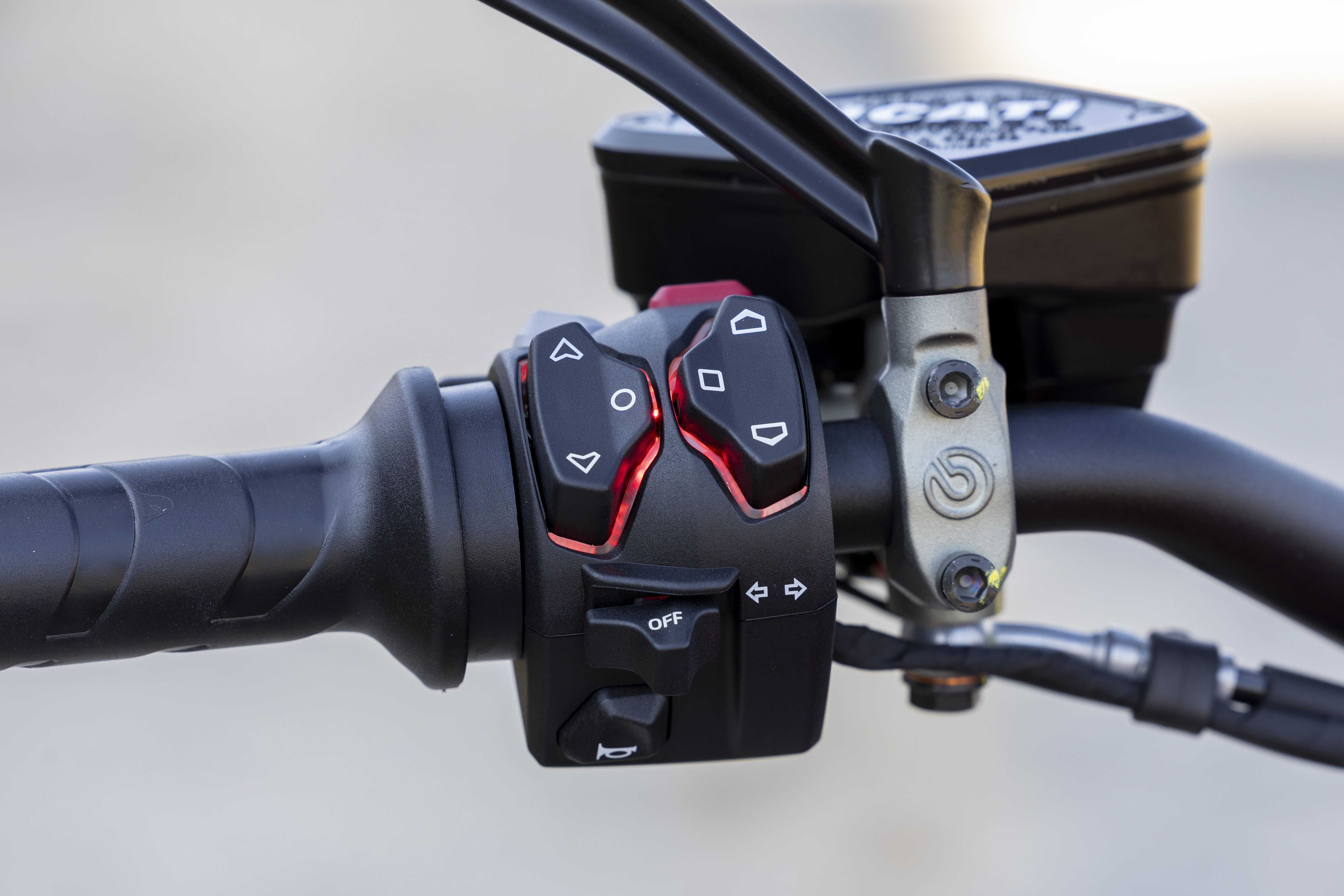 Ducati XDiavel V4 detalles (19)