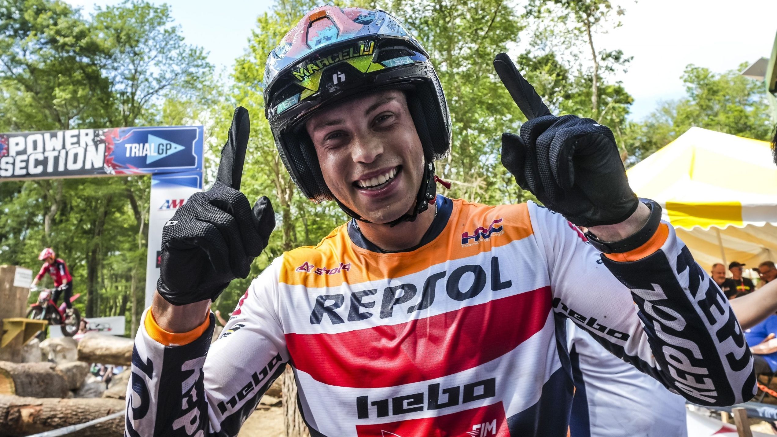 Gabriel Marcelli celebra su primera victoria en el Mundial de TrialGP