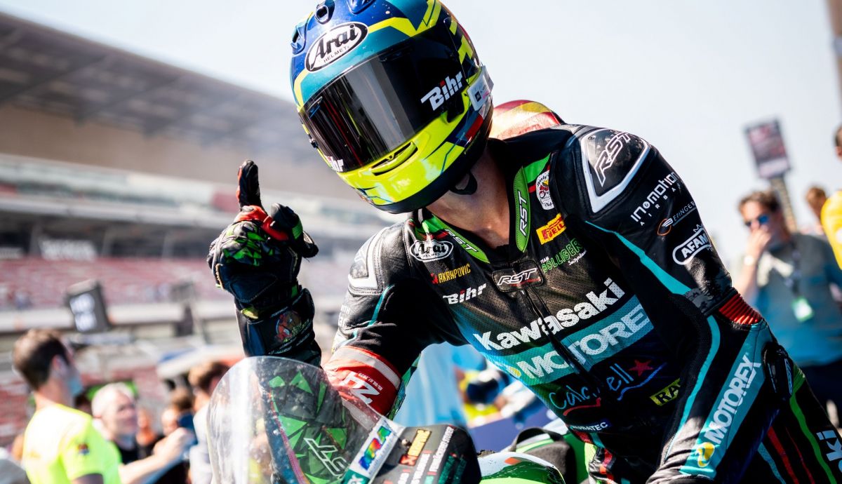Álex Toledo tras la victoria en la2 24H Moto Barcelona Catalunya 2025 con el Bolliger Álex Toledo tras la victoria en la2 24H Moto Barcelona Catalunya 2025 con el Bolliger