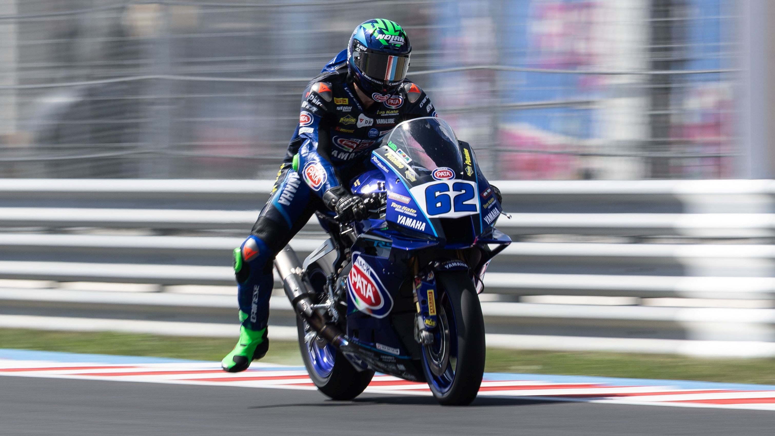 Stefano Manzi es el primer ganador de Supersport en Balaton