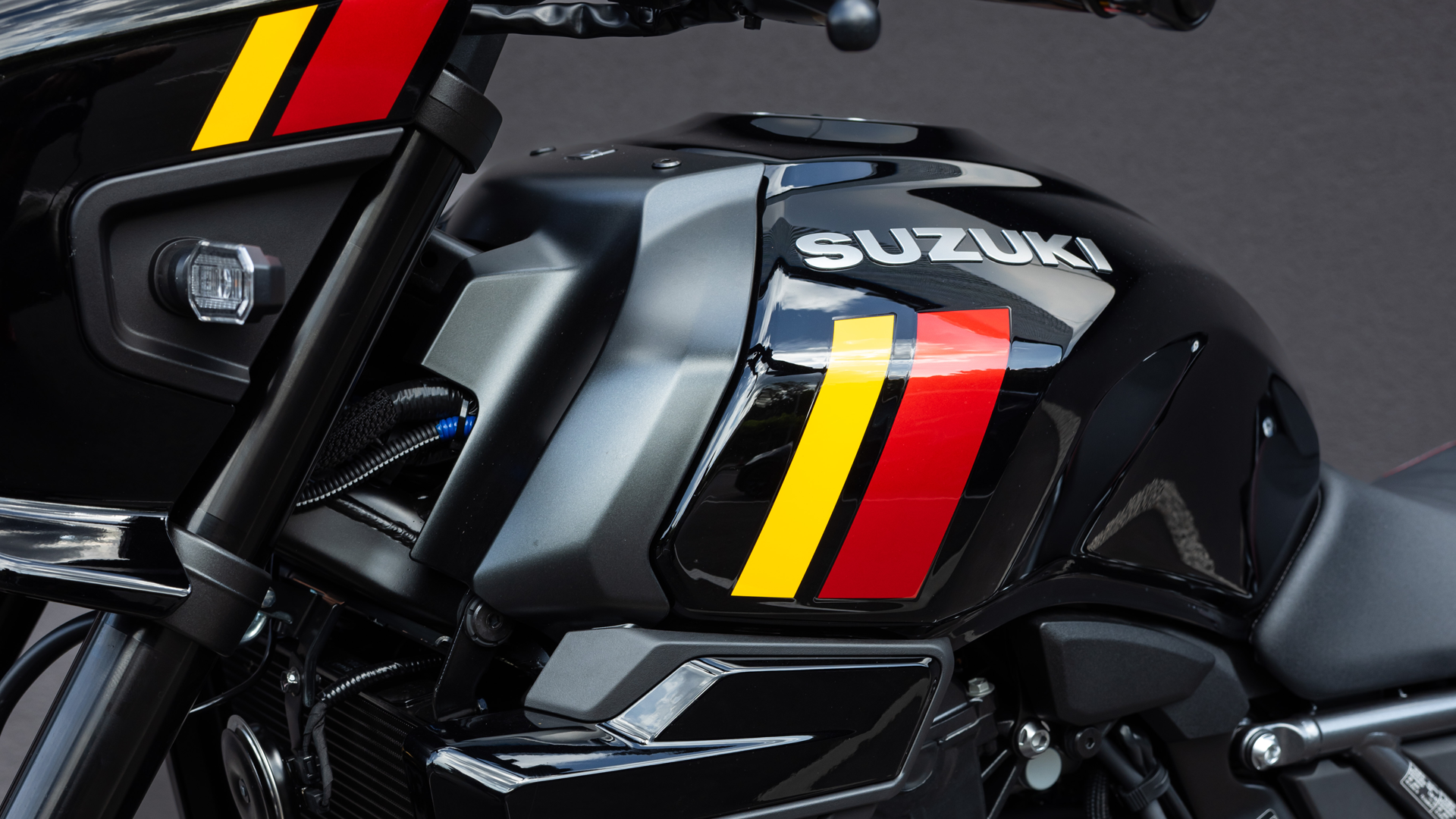 Suzuki GSX 8T & TT 2025 Detalles (2)