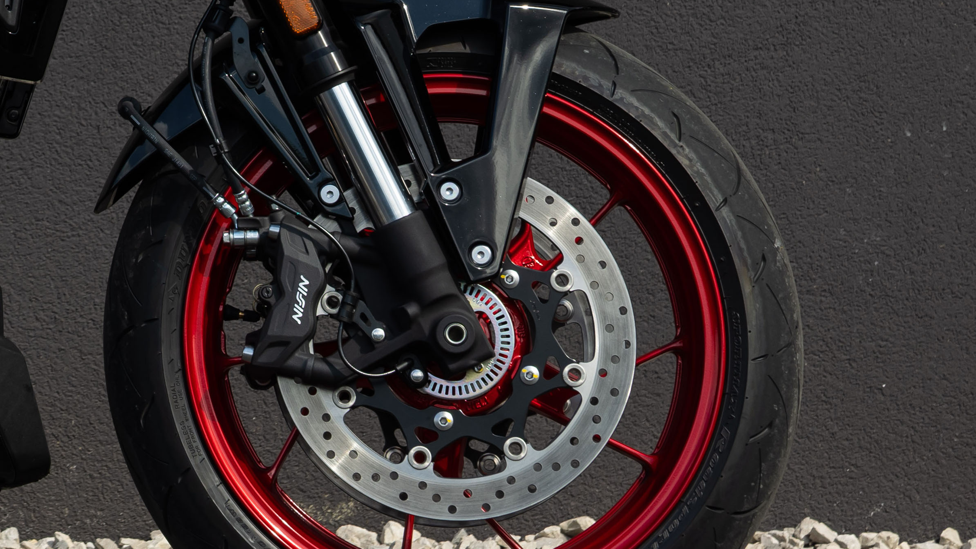 Suzuki GSX 8T & TT 2025 Detalles (6)