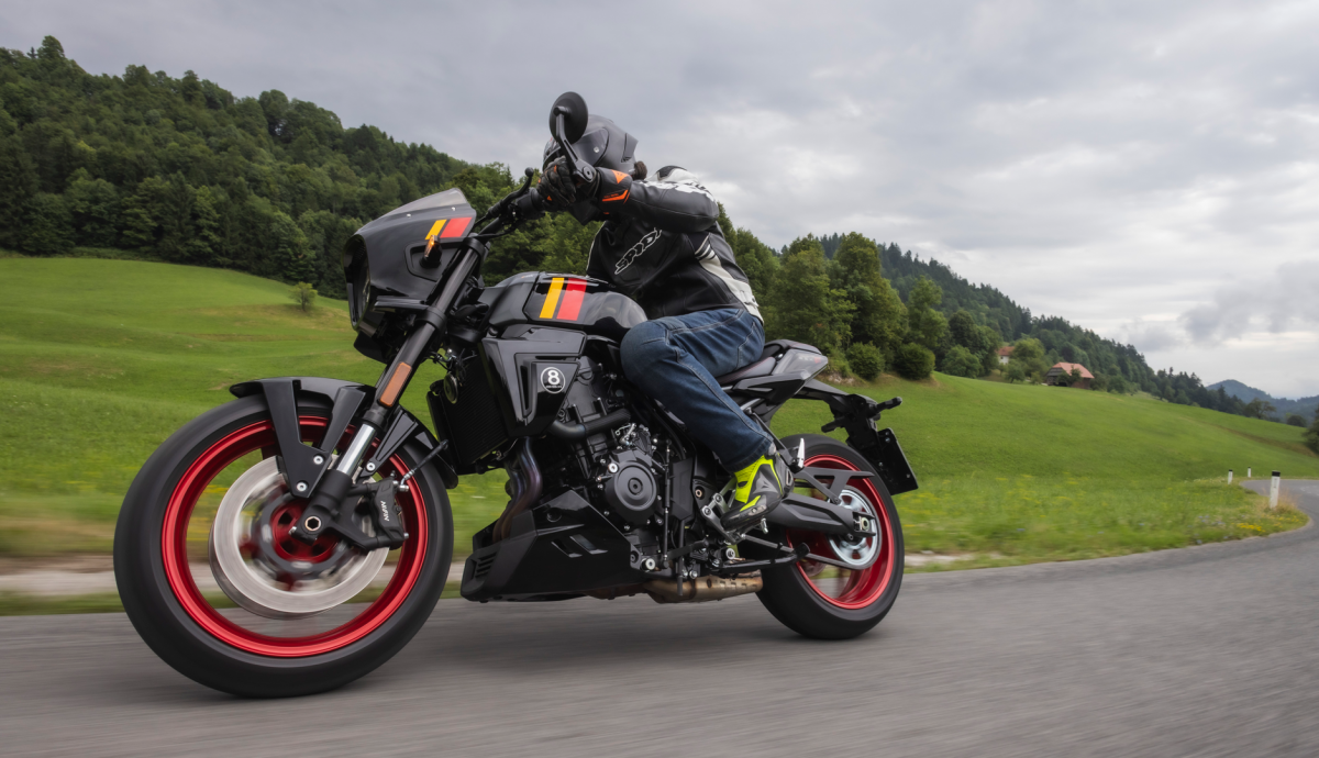 Suzuki GSX 8T & 8TT 2025 Accion (8) Suzuki GSX 8T & 8TT 2025 Accion (8)