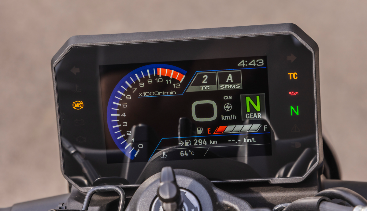 Suzuki GSX 8T & TT 2025 Detalles (1) Suzuki GSX 8T & TT 2025 Detalles (1)