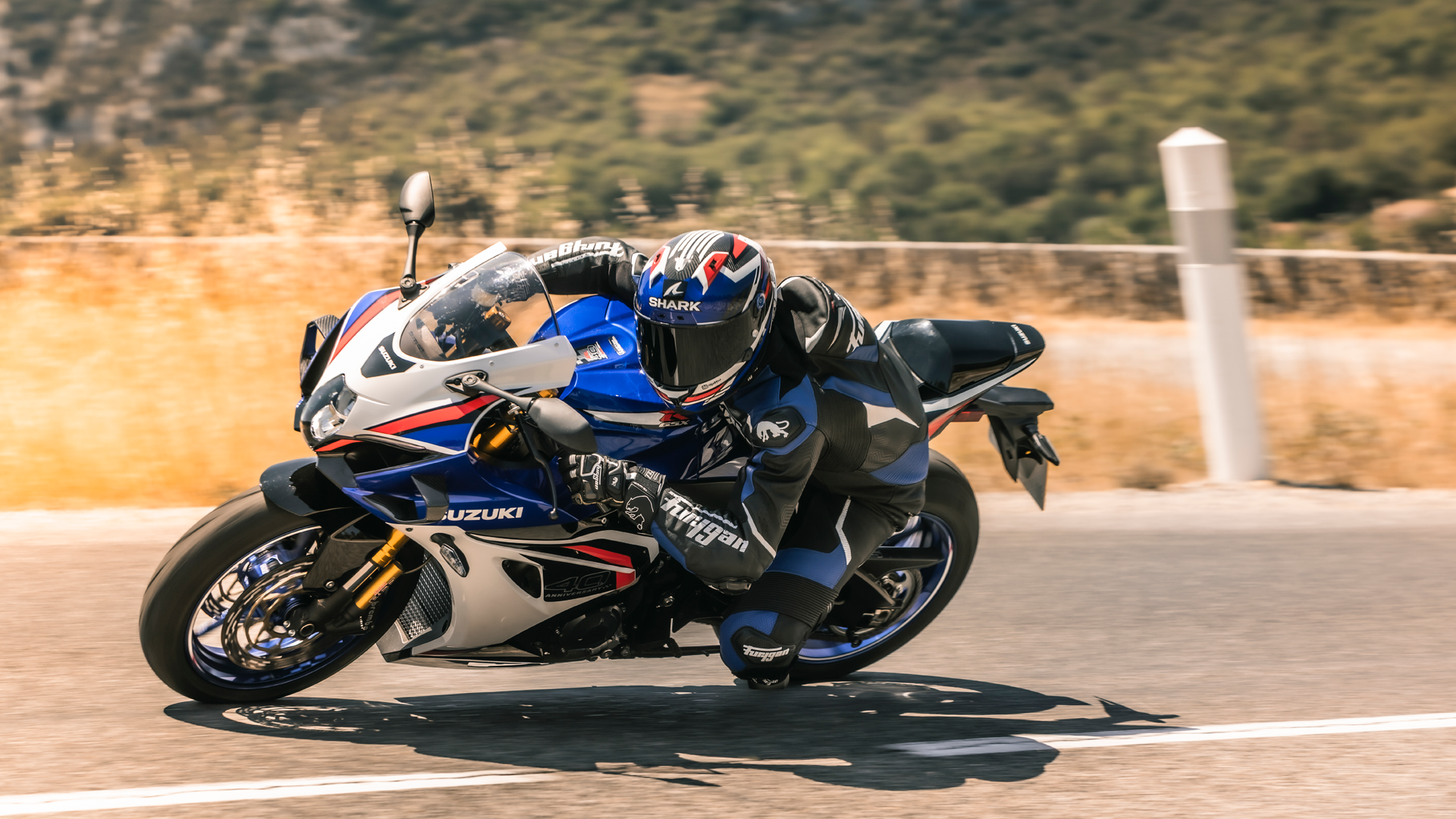 Suzuki GSX R1000R 2026 Accion (1)