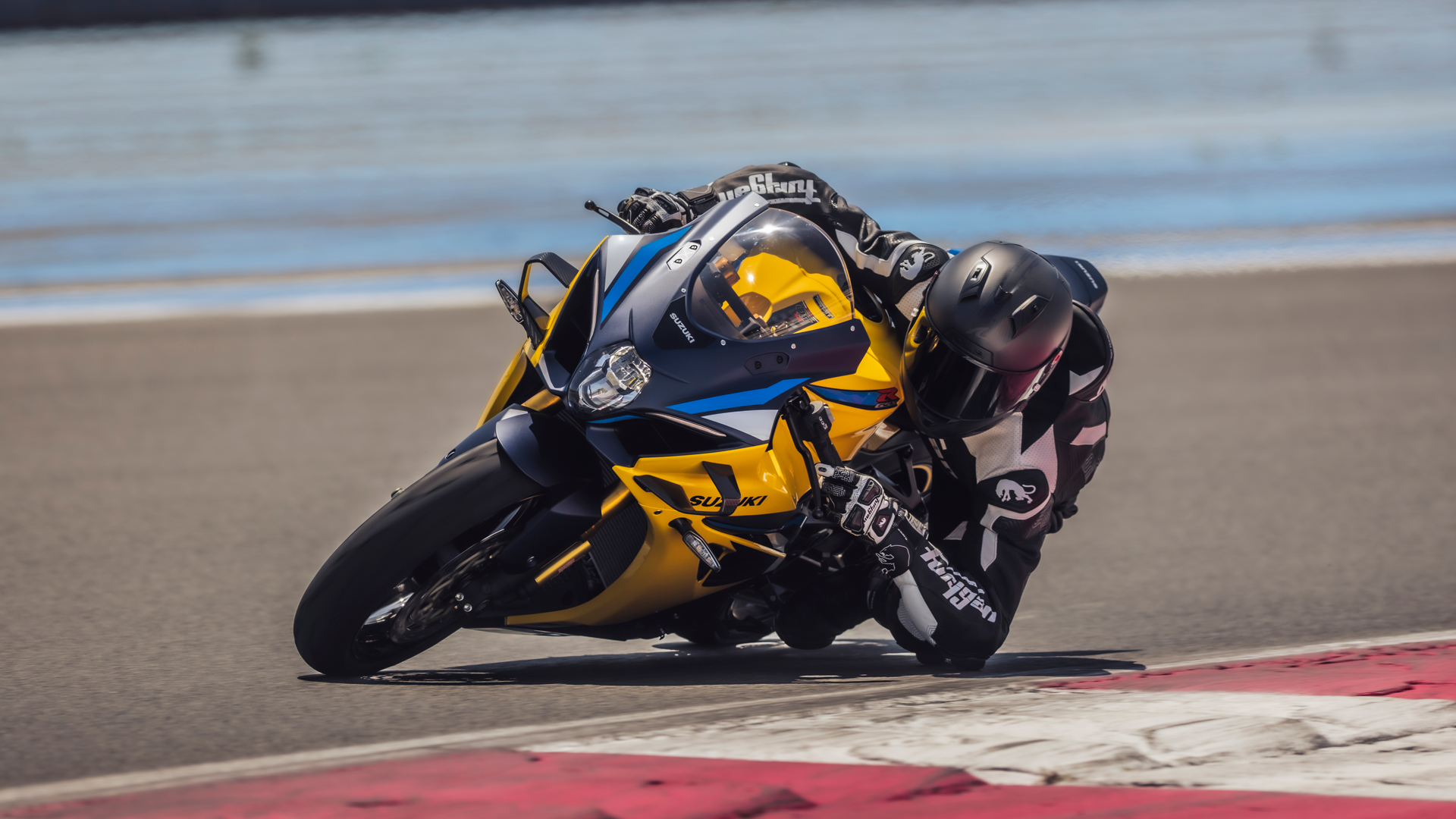 Suzuki GSX R1000R 2026 Accion (8)