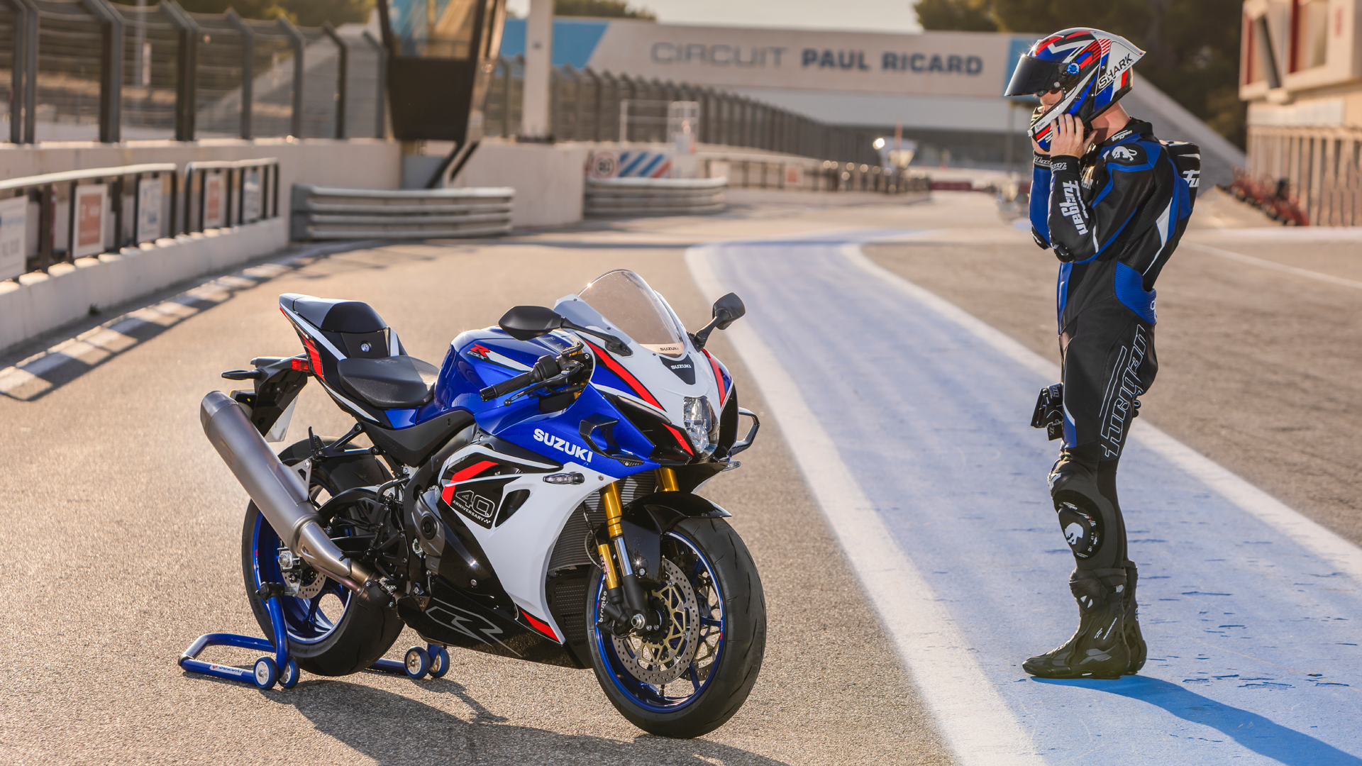Suzuki GSX R1000R 2026 Estatica (3)
