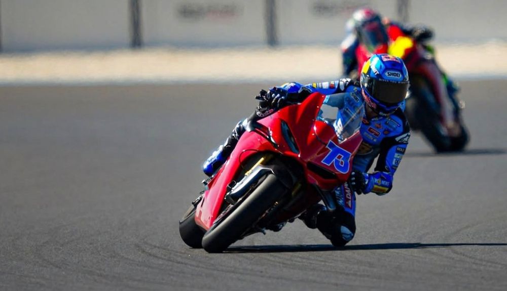 Álex Márquez con la Ducati Panigale V4R en Balaton Park
