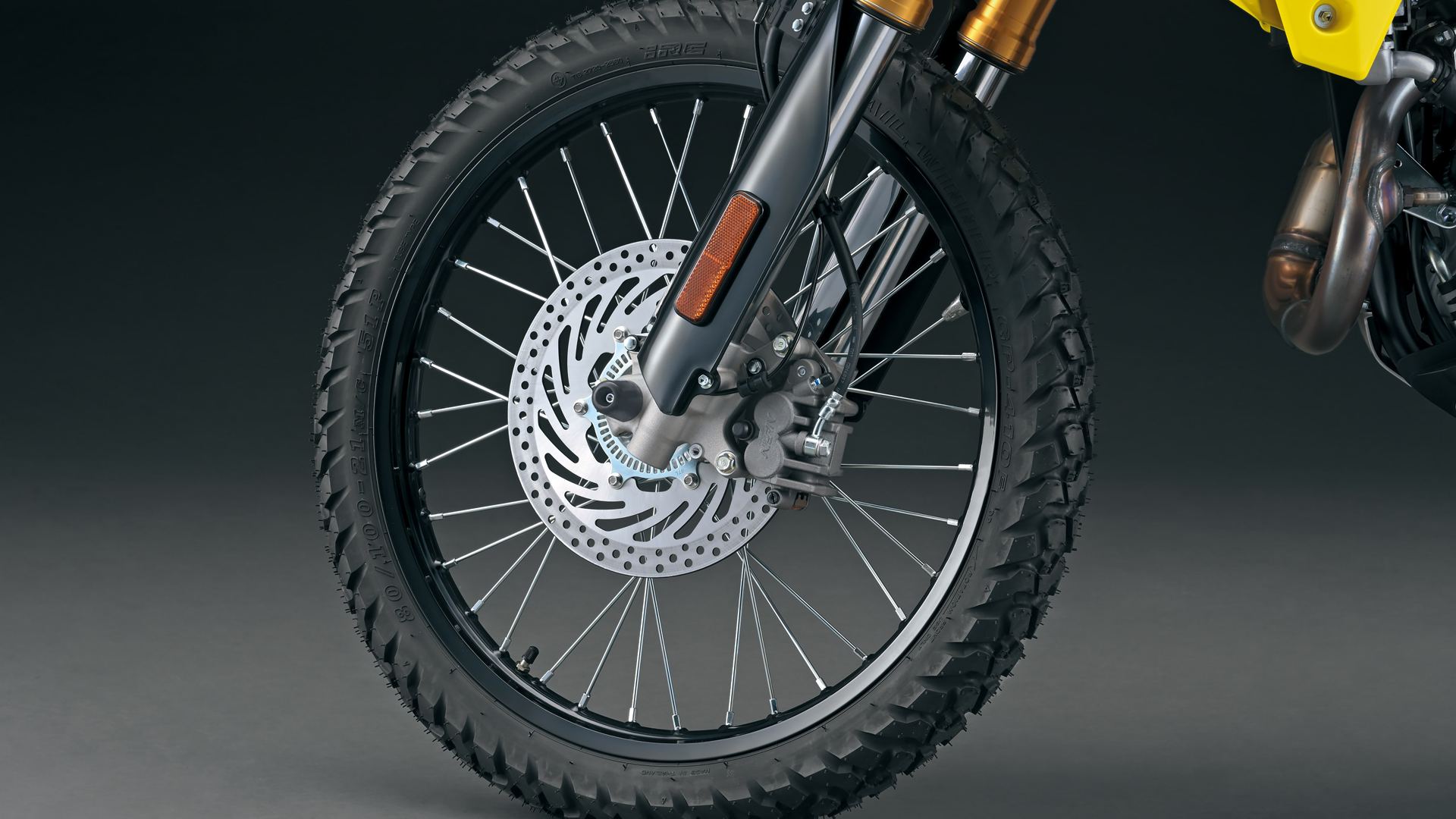Suzuki DR 24S 2025 Detalles (5)