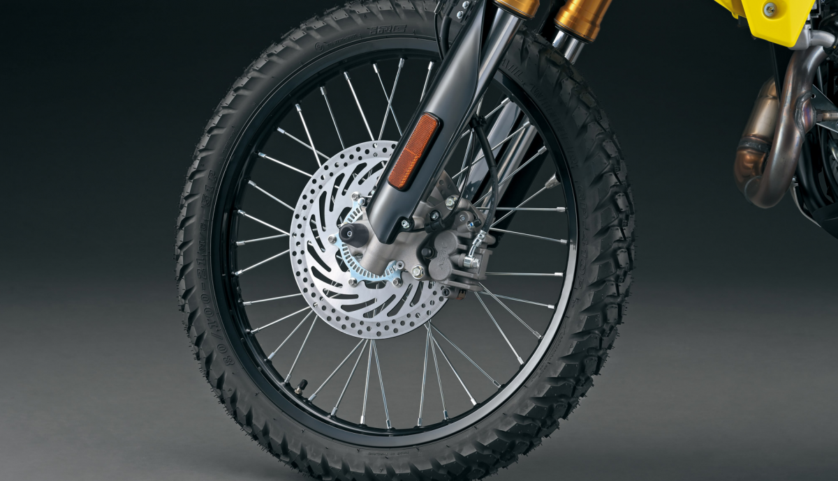 Suzuki DR 24S 2025 Detalles (5)