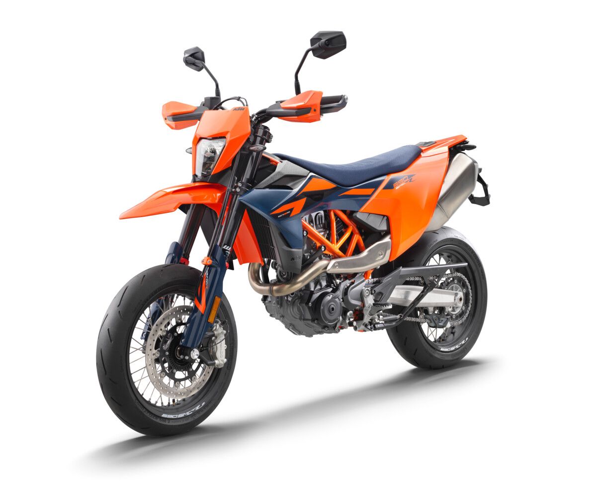 2026 KTM 690 SMC R & 690 ENDURO R 20