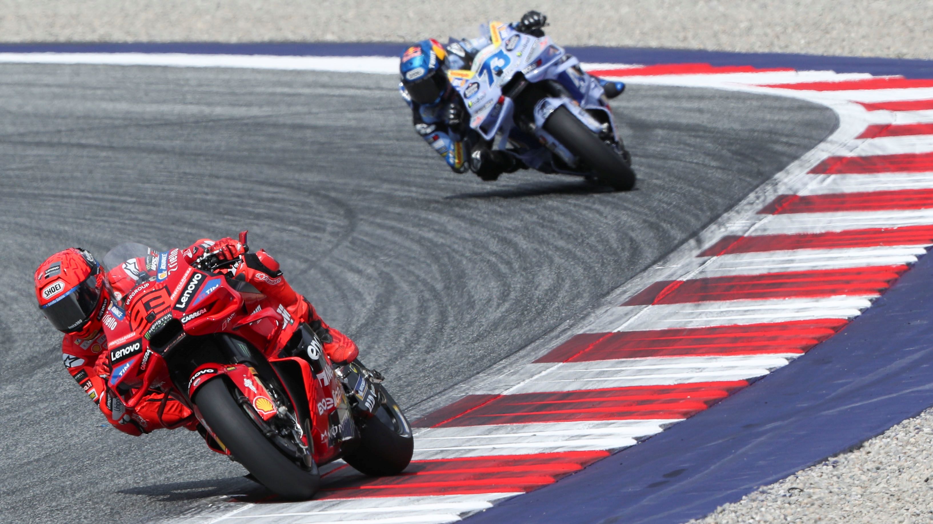 Marc Márquez ha ganado el Sprint de Austria ante Álex Márquez