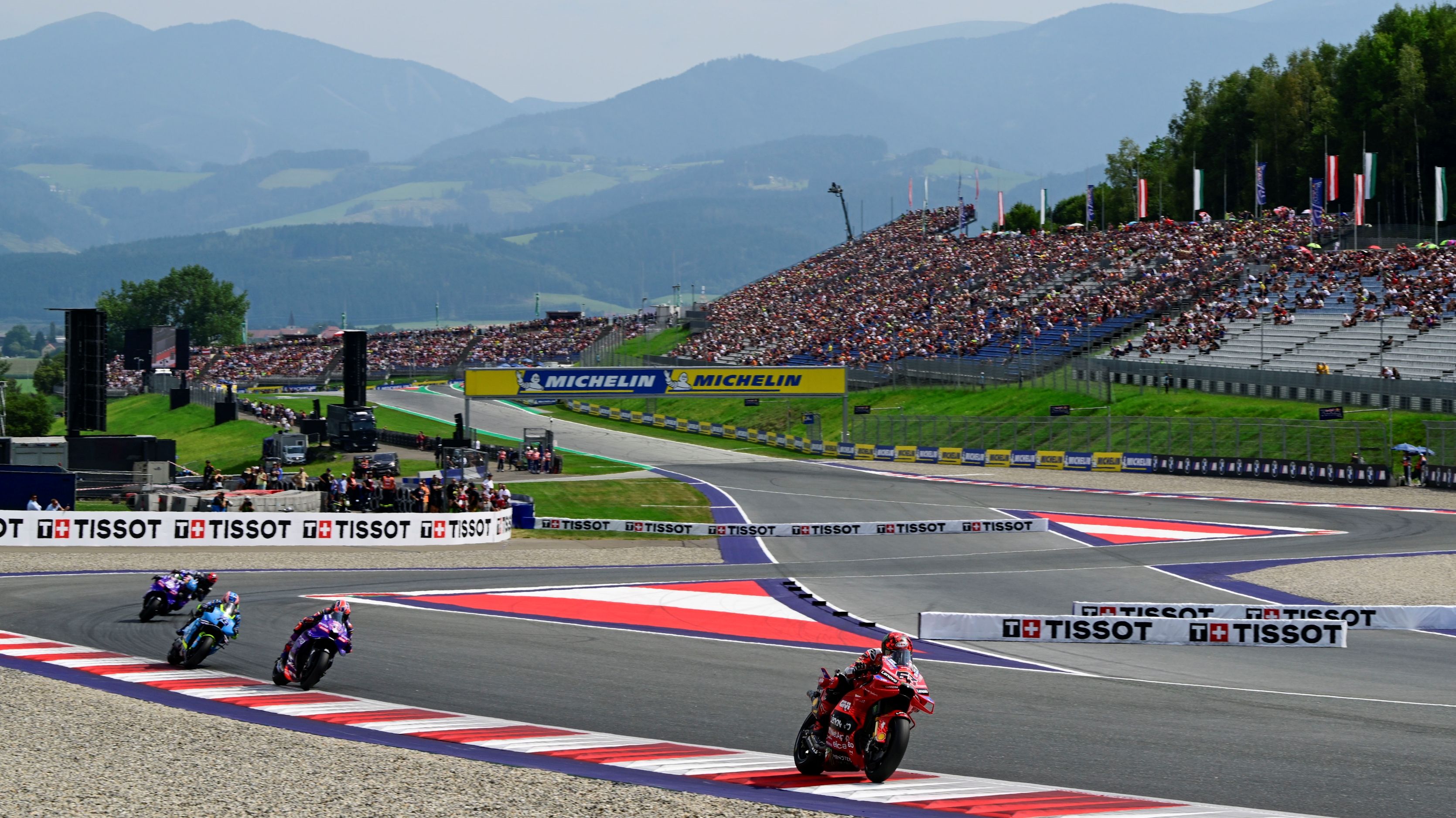 Pecco Bagnaia poco antes de abandonar en Austria
