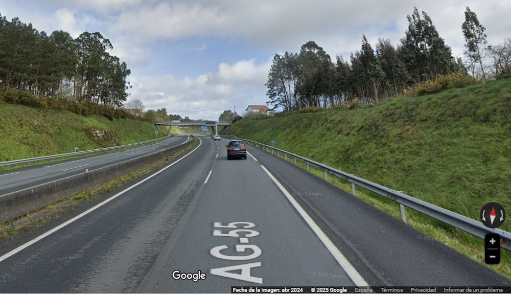 La autopista AG 55, en Galicia, cuenta con muchos tramos hoy rebajados a 100 kmh La autopista AG 55, en Galicia, cuenta con muchos tramos hoy rebajados a 100 kmh
