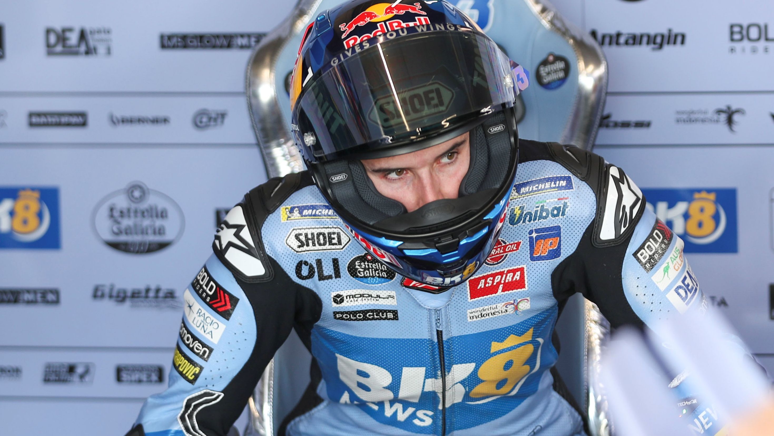 Alex Márquez en su box en el GP de Hungría de MotoGP 2025 en Balaton