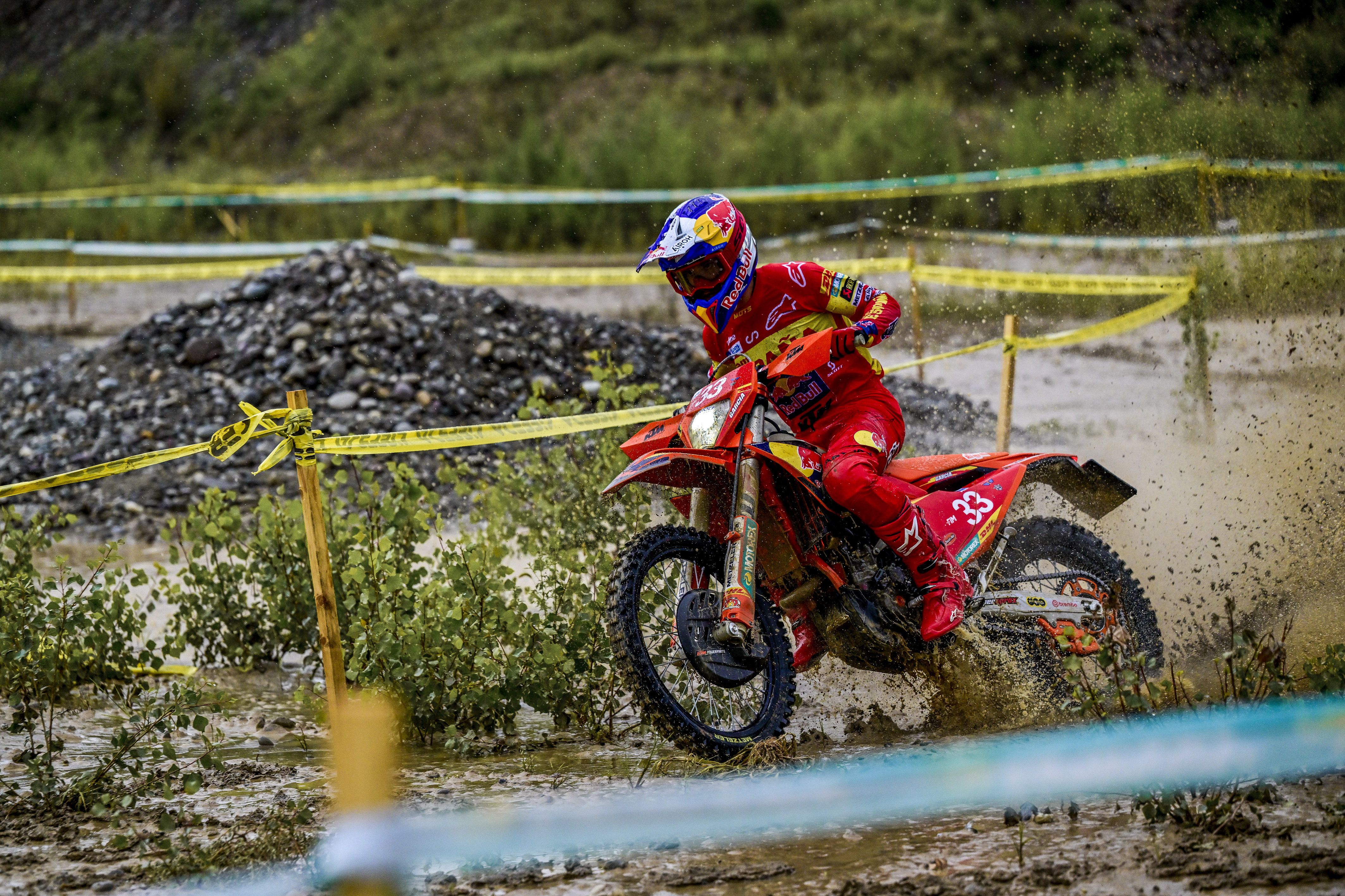 ISDE ITALIA 2025. Primer día. Josep García el más rápido. España cuarta en Trofeo y en Junior.
