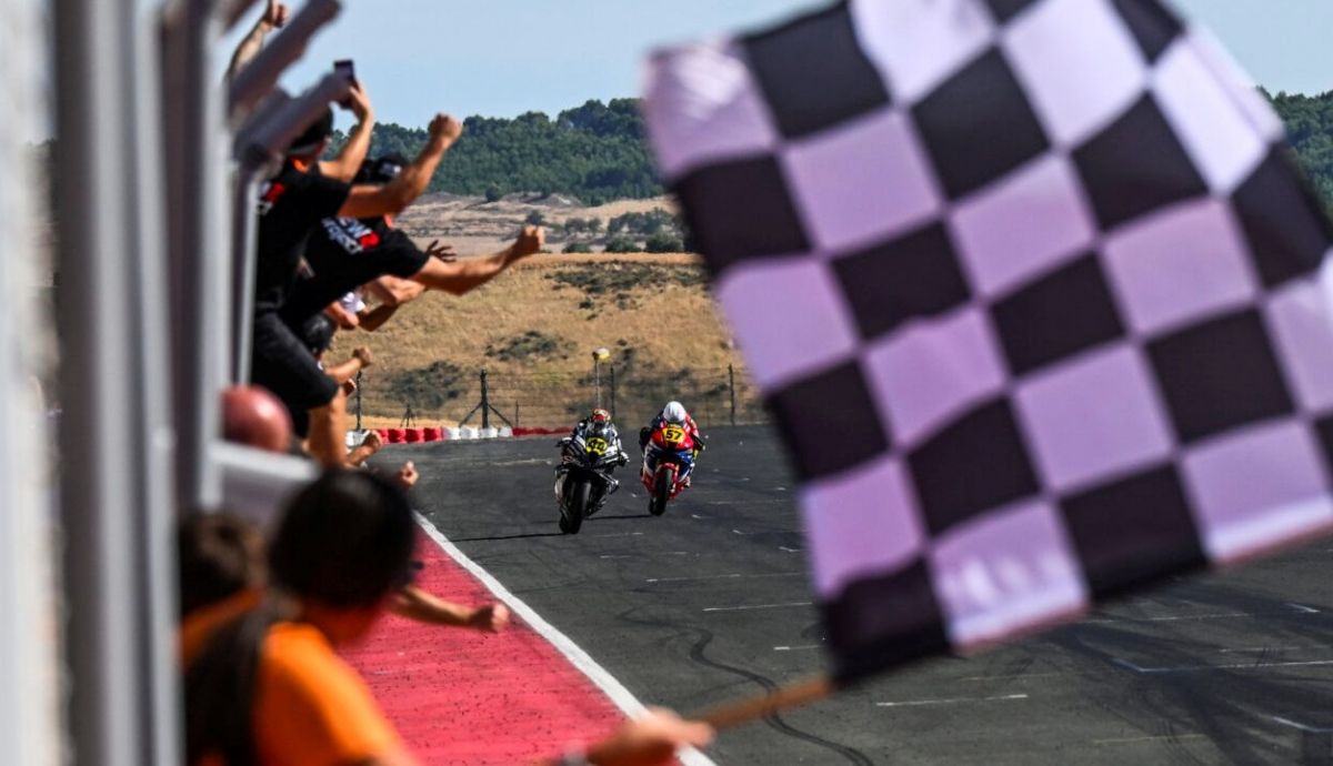 Steven Odendaal vence ante Francisco Javier Palomera Steven Odendaal vence ante Francisco Javier Palomera