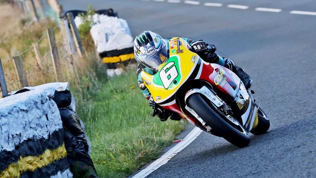 Michael Dunlop logró otra victoria en la Isla de Man ganando el Lightweight Classic TT 2025
