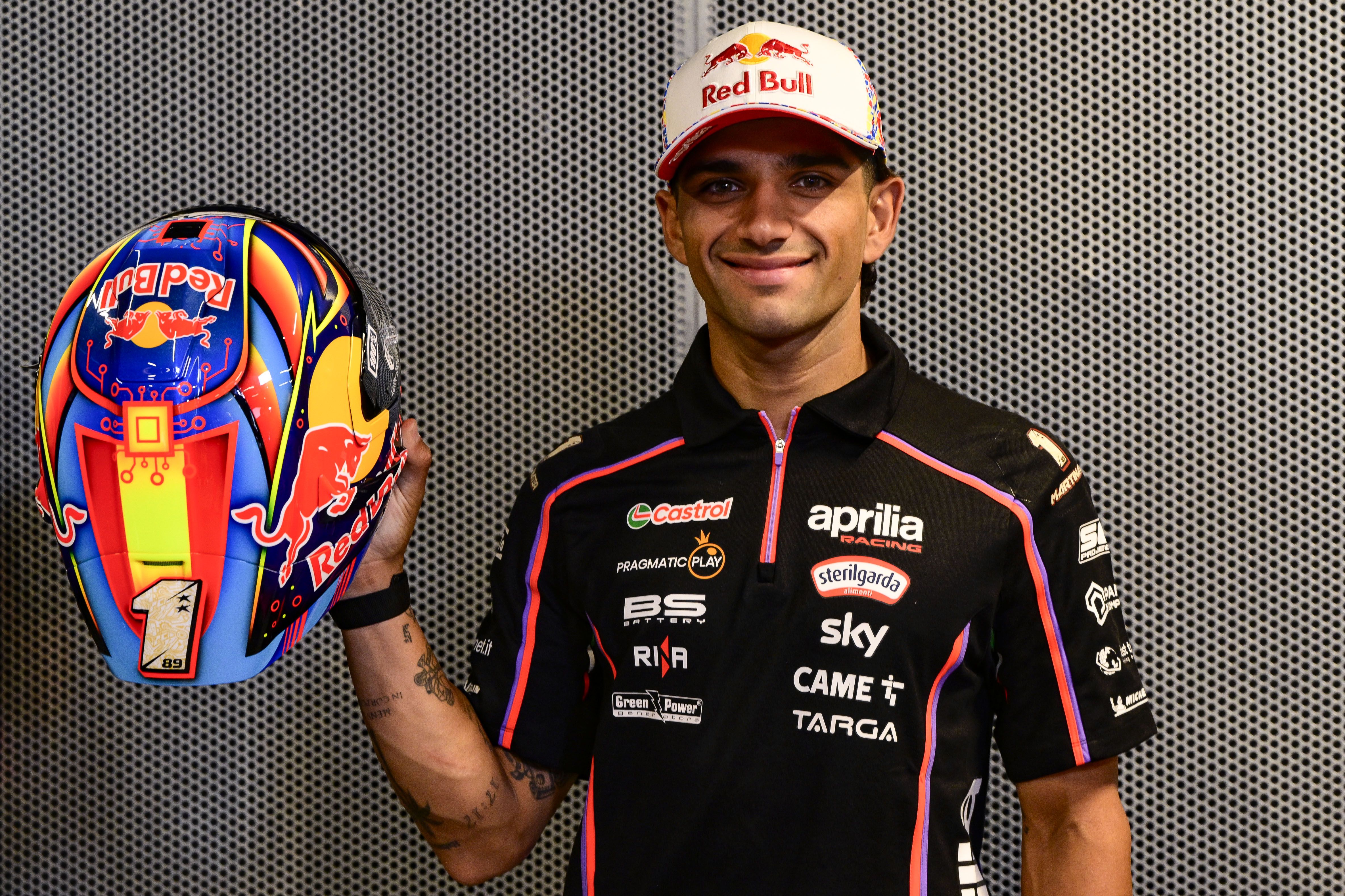 Jorge Martín estrena nuevo casco en el GP de Cataluña.