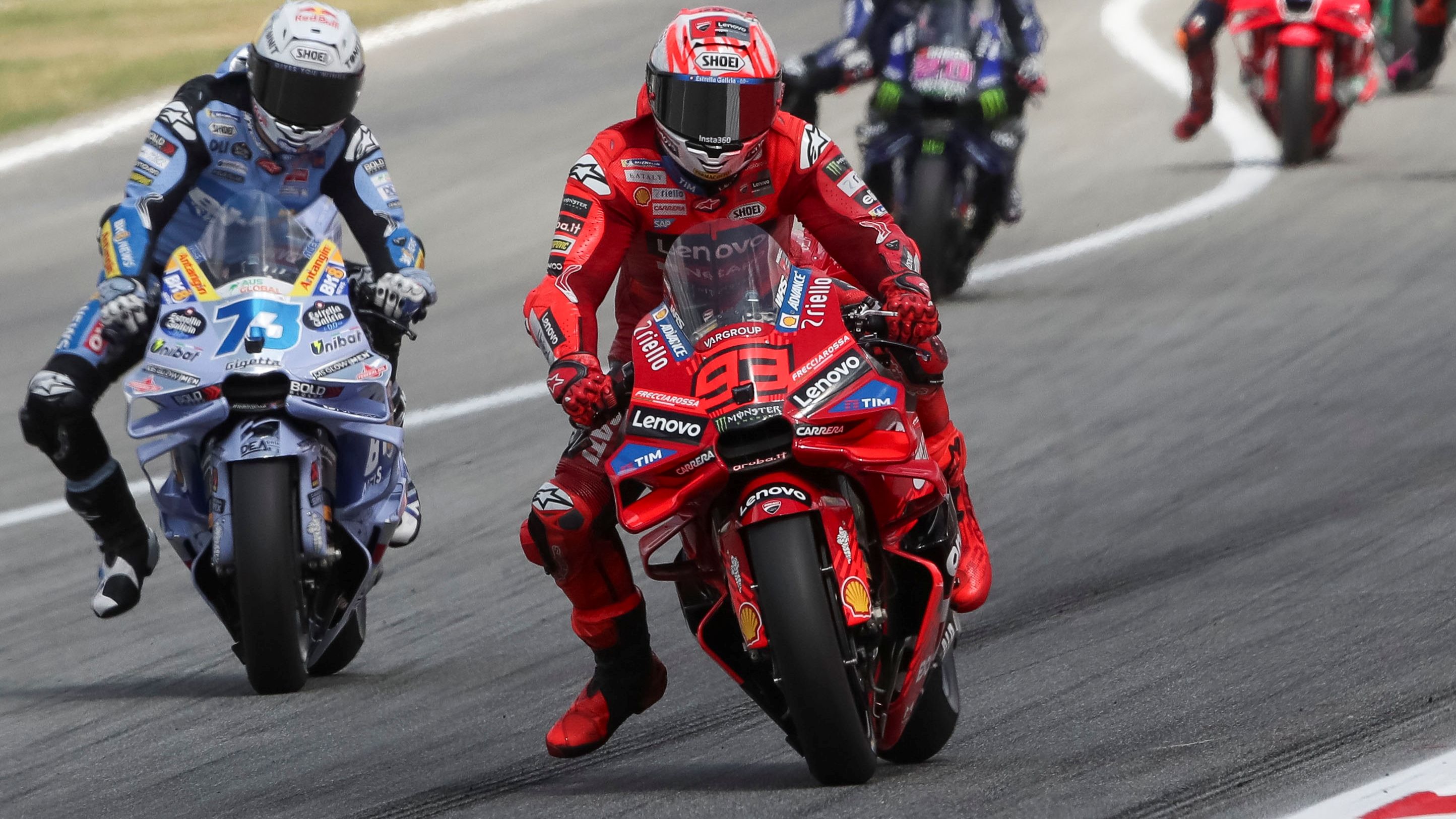 Marc Márquez es más líder de MotoGP 2025 y Álex Márquez se acerca al subcampeonato